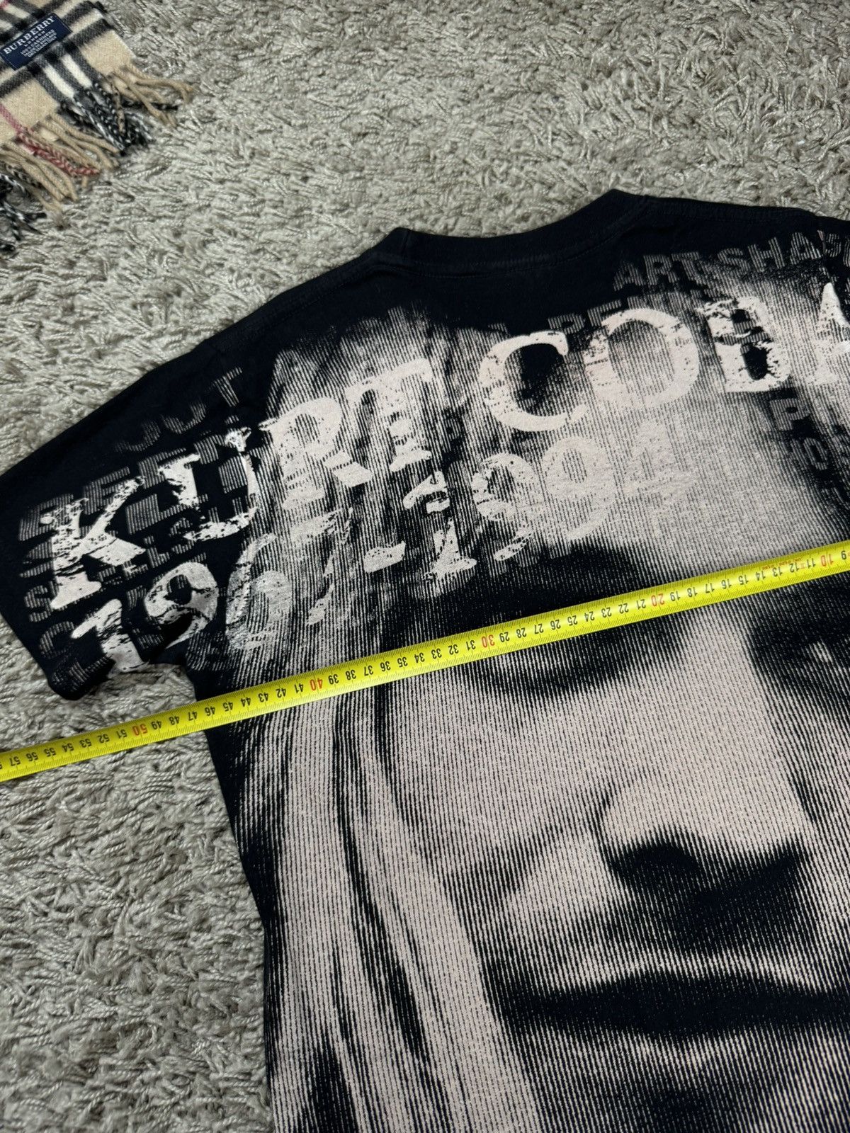 Nirvana Vintage rock t shirt Kurt Cobain 90s original music item Size US S / EU 44-46 / 1 - 4 Thumbnail