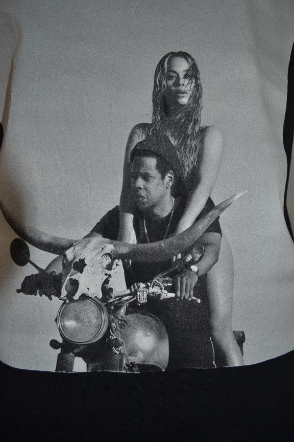 Beyonce × Jay-Z × Vintage OTR II On the Run II Tour tee Jay-z Beyonce M Size US M / EU 48-50 / 2 - 11 Thumbnail