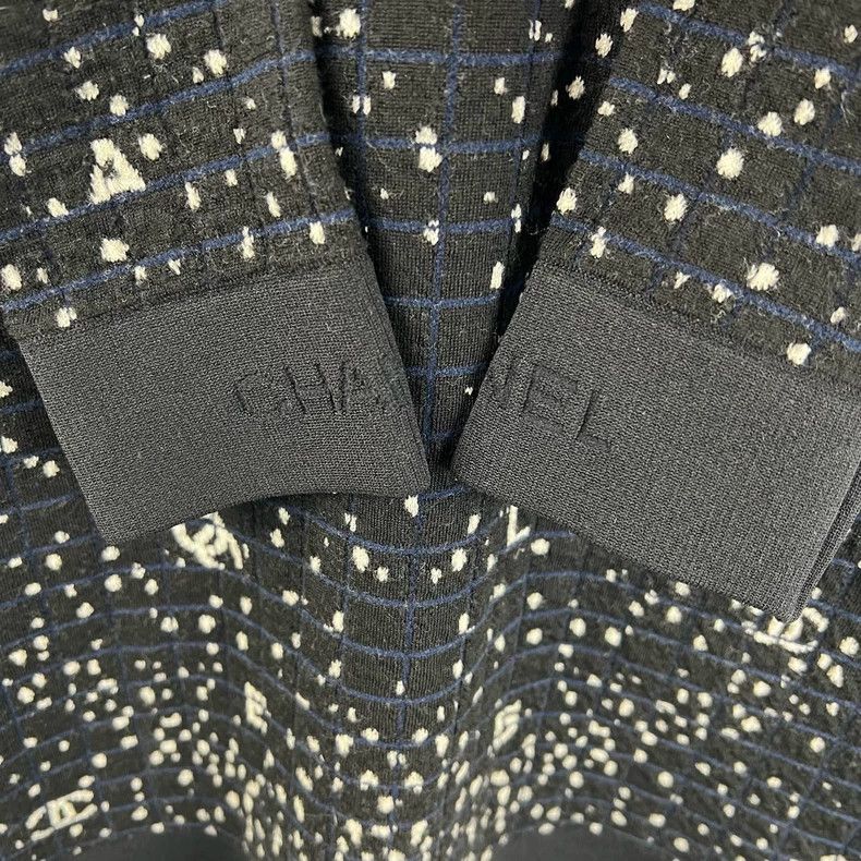 Chanel Chanel Ski series full of stars double C logo knitted dress Size XXS / US 00 / IT 34 - 5 Thumbnail
