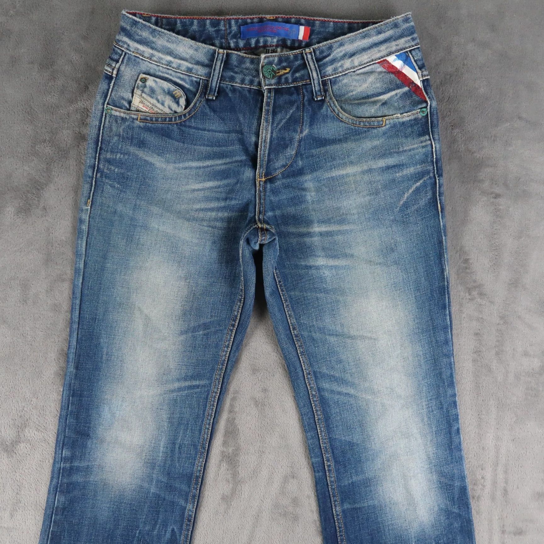 Diesel Diesel Jeans Slim Straight 29x33.5 Blue Denim Button Fly Italy Men Regular Size US 29 - 3 Thumbnail
