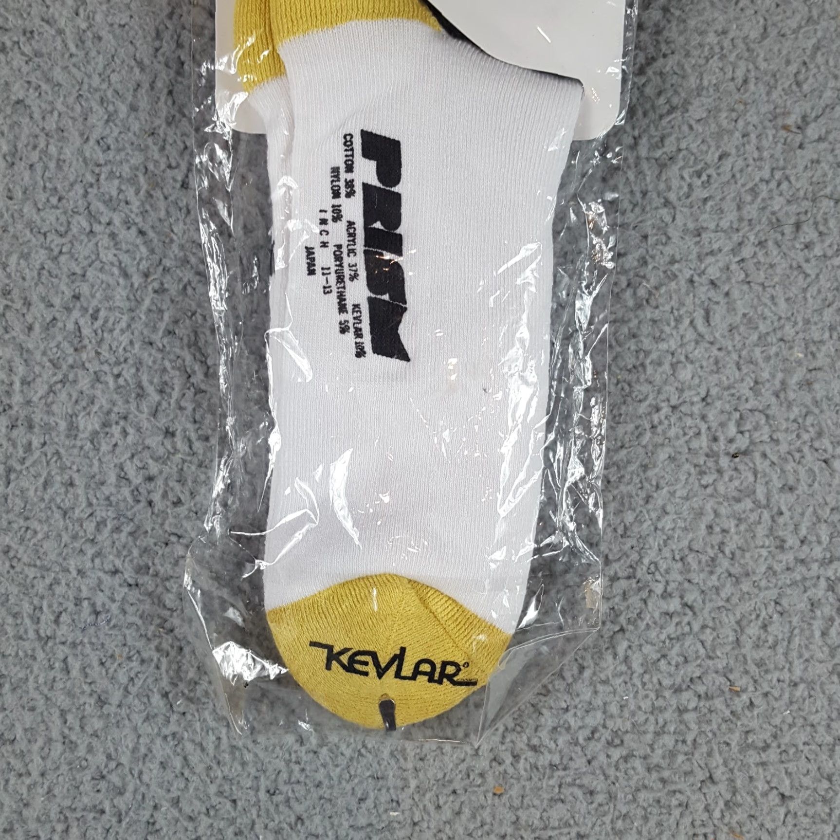 Vintage VINTAGE Atomic Kelvar Socks – Men’s Crew Sock, Mid Calf, Hiking, Size 10-13, White, Made in Japan, Winter/Casual, Prism Brand Size ONE SIZE - 7 Thumbnail