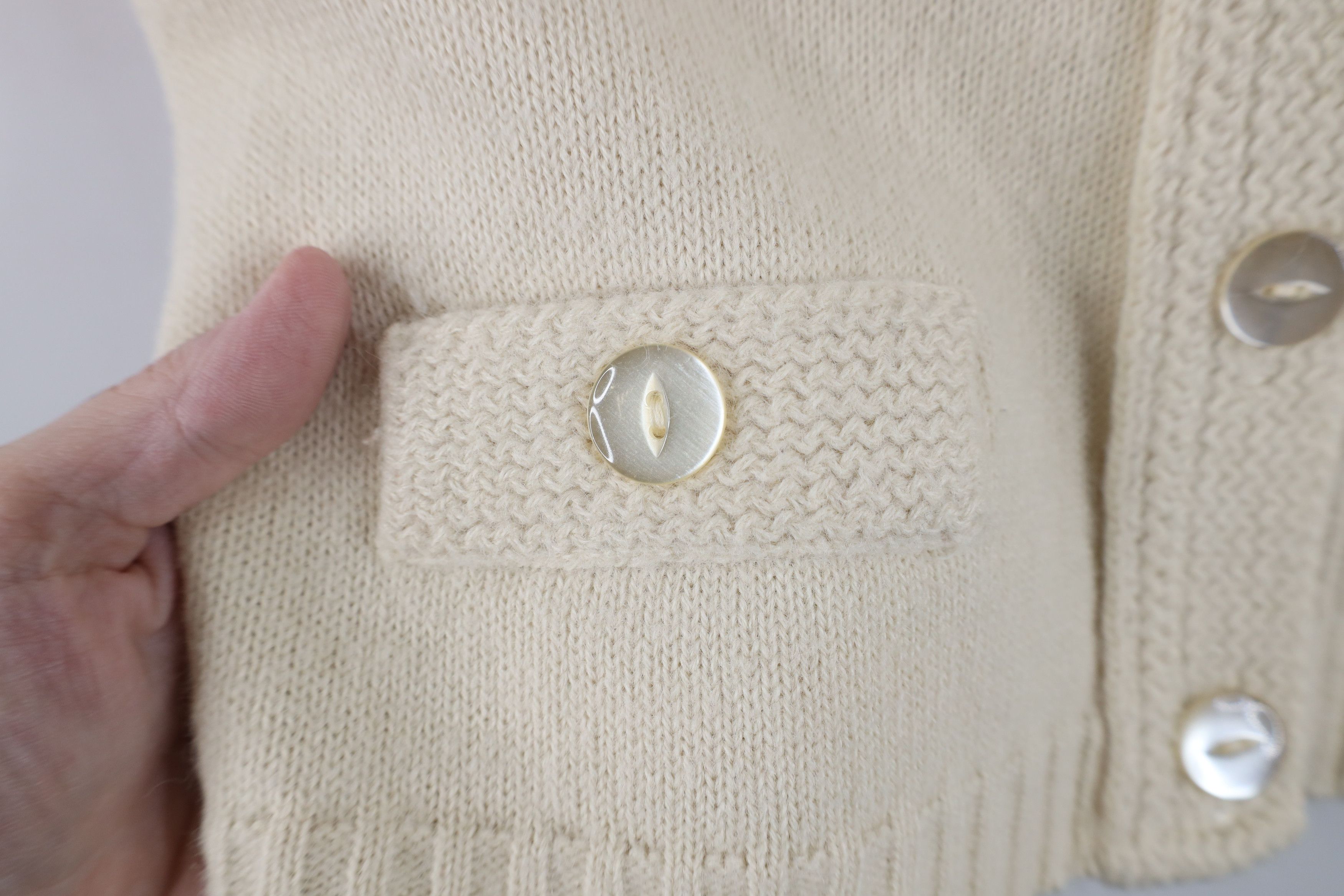 Vintage Vintage 50s Streetwear Eye Button Knit Cardigan Sweater Vest Size S / US 4 / IT 40 - 6 Thumbnail