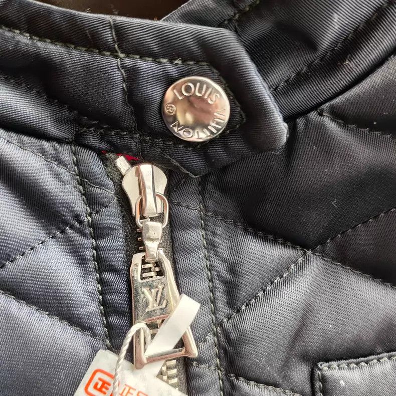 Louis Vuitton Louis Vuitton Dark blue rhombus jacket Size XS / US 0-2 / IT 36-38 - 4 Thumbnail