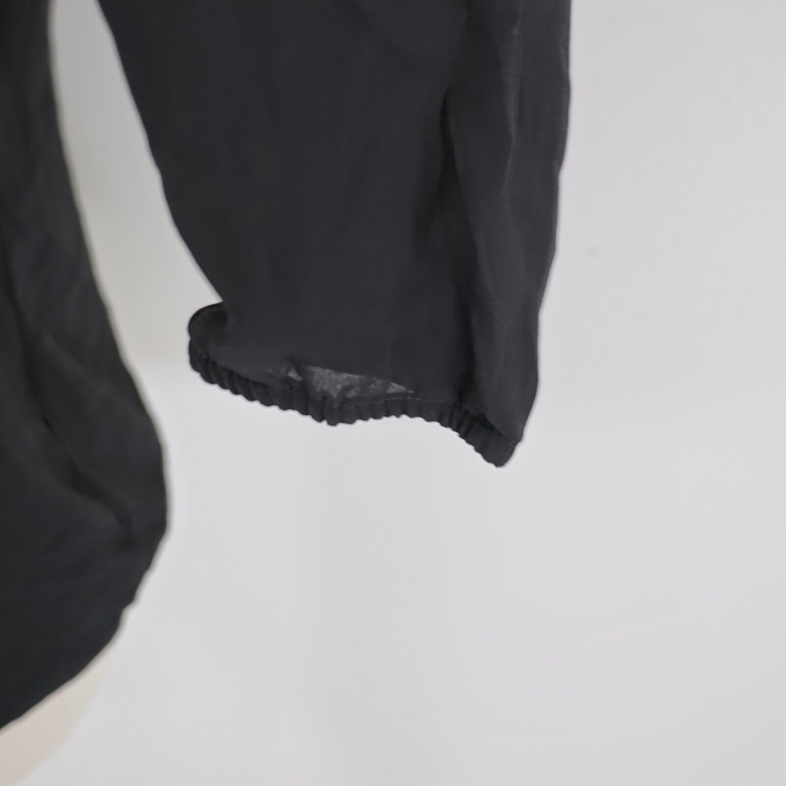 Express Express Black Ruffles Keyhole Long Sleeve Sheer XS Blouse / Size XS / US 0-2 / IT 36-38 - 3 Thumbnail