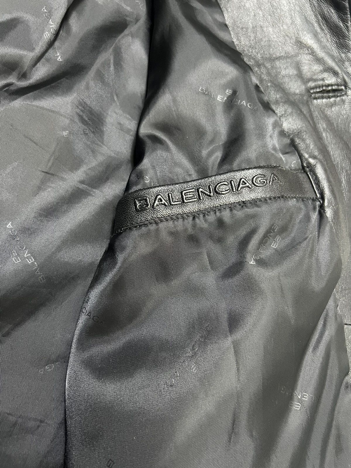 Balenciaga Balenciaga - Vintage - 1997 - Button Up Leather Coat Size US L / EU 52-54 / 3 - 18 Thumbnail