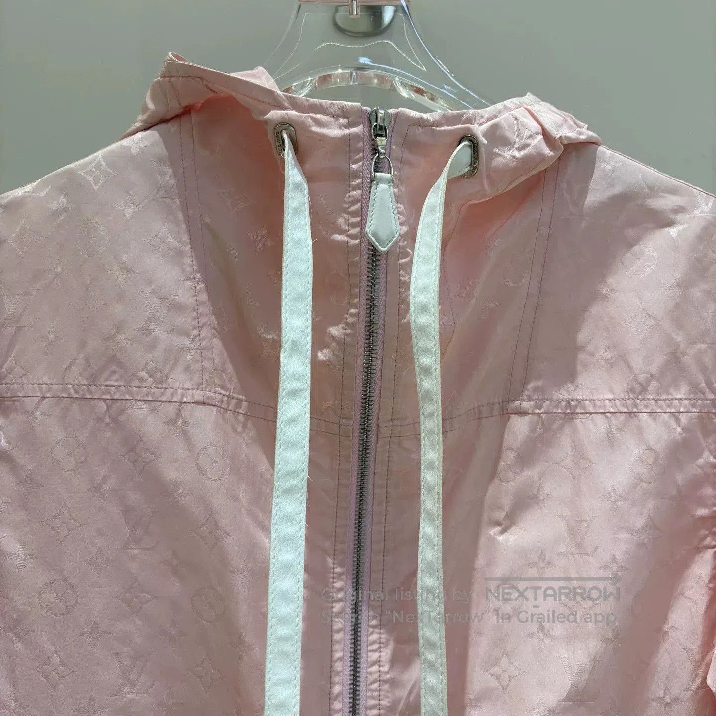 Louis Vuitton Louis Vuitton Pink Logo Hooded Jacket. Size US XS / EU 42 / 0 - 3 Thumbnail