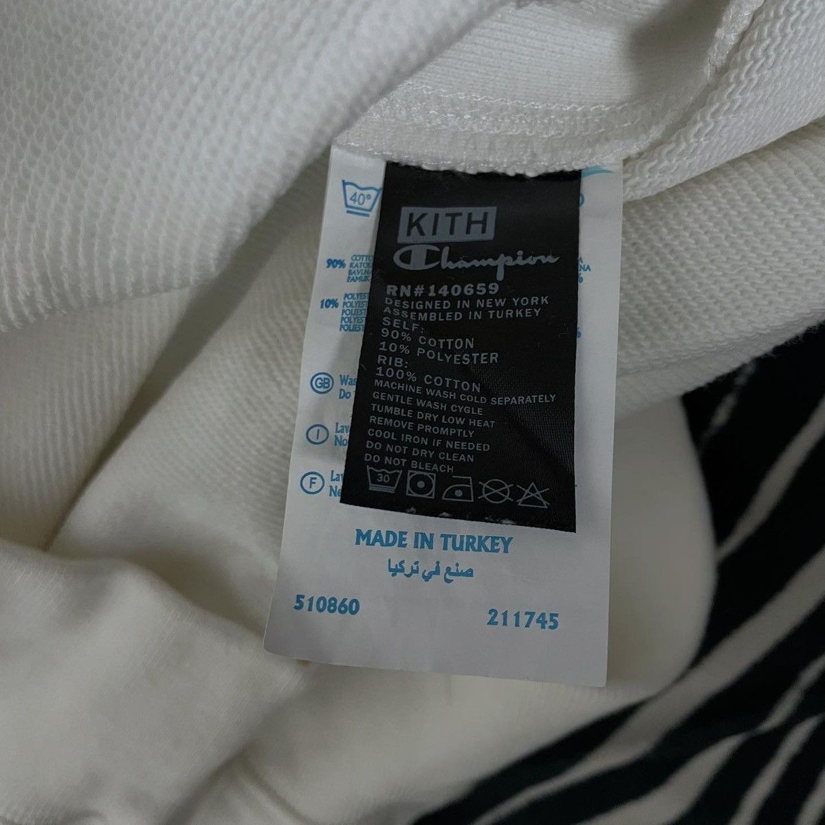 Champion × Kith Champion Kith Embroidered Heavyweight Sweatshirt Size US L / EU 52-54 / 3 - 4 Thumbnail