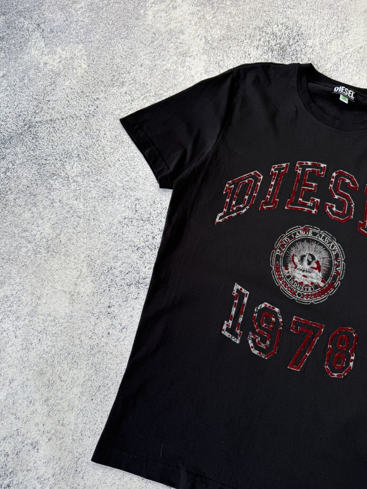 Diesel Diesel Avant Garde T Shirt Big Logo Size US L / EU 52-54 / 3 - 7 Thumbnail