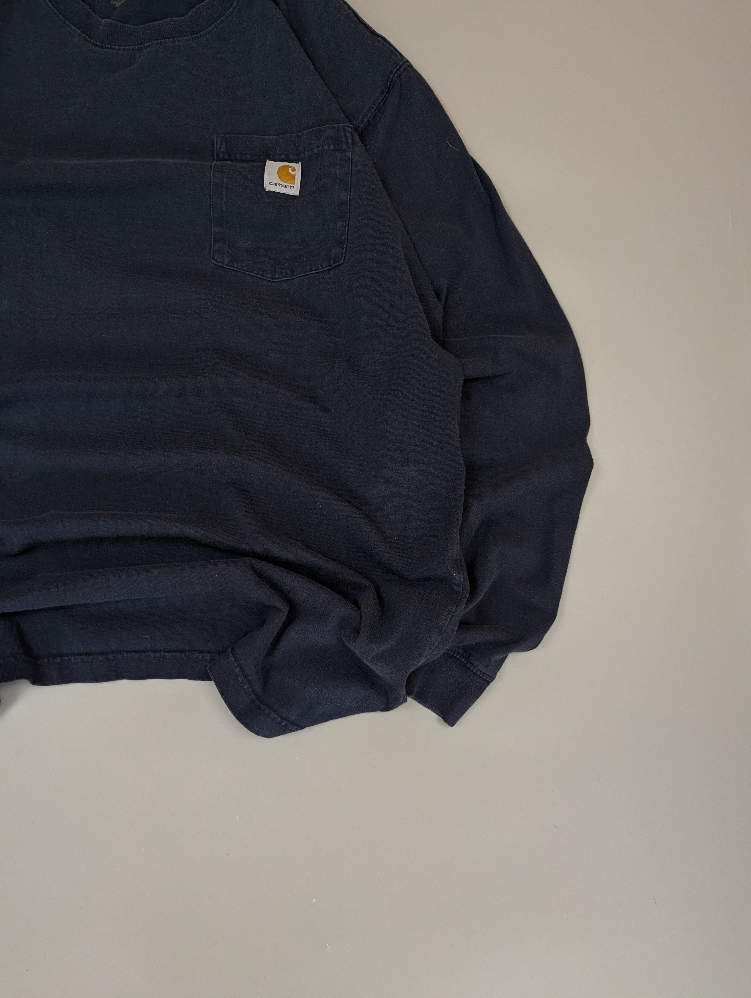 Carhartt Carhartt Vintage Faded Navy T-Shirt Distressed Workwear L/XL Size US XL / EU 56 / 4 - 2 Thumbnail