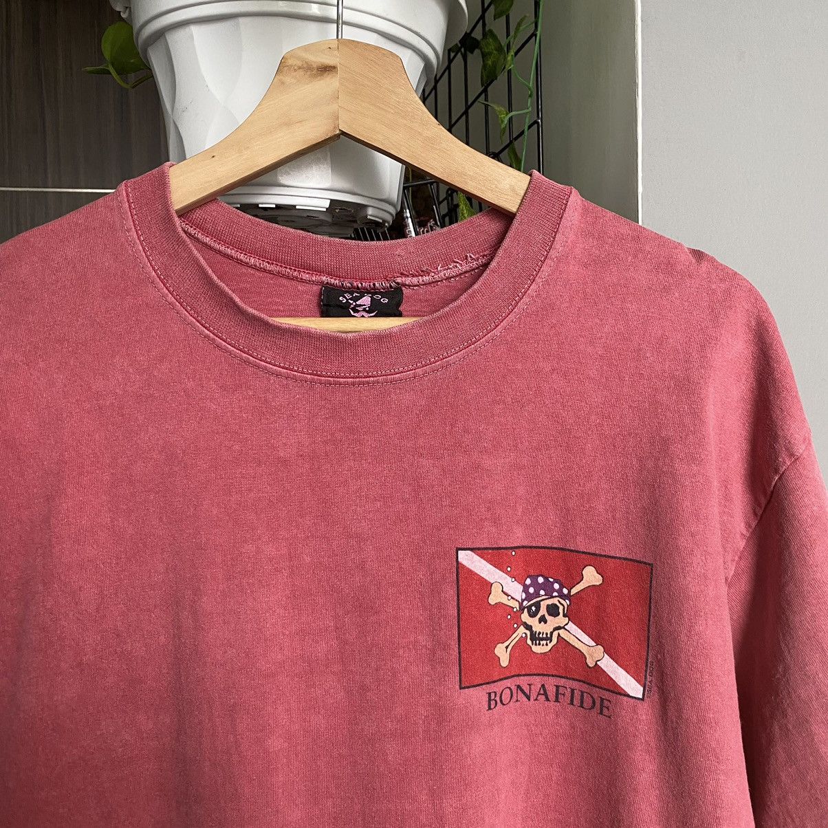 Vintage Thrashed Faded Vintage 90s Bonafide Seadog ERD GRUNGE TEE Size US L / EU 52-54 / 3 - 4 Thumbnail