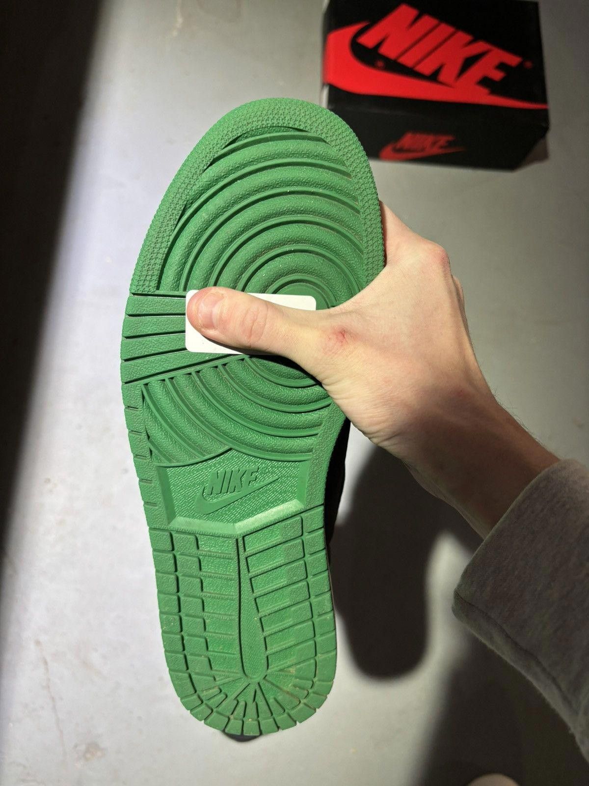 Jordan Brand Jordan 1 Pine Green Black Size US 10.5 / EU 43-44 - 9 Thumbnail