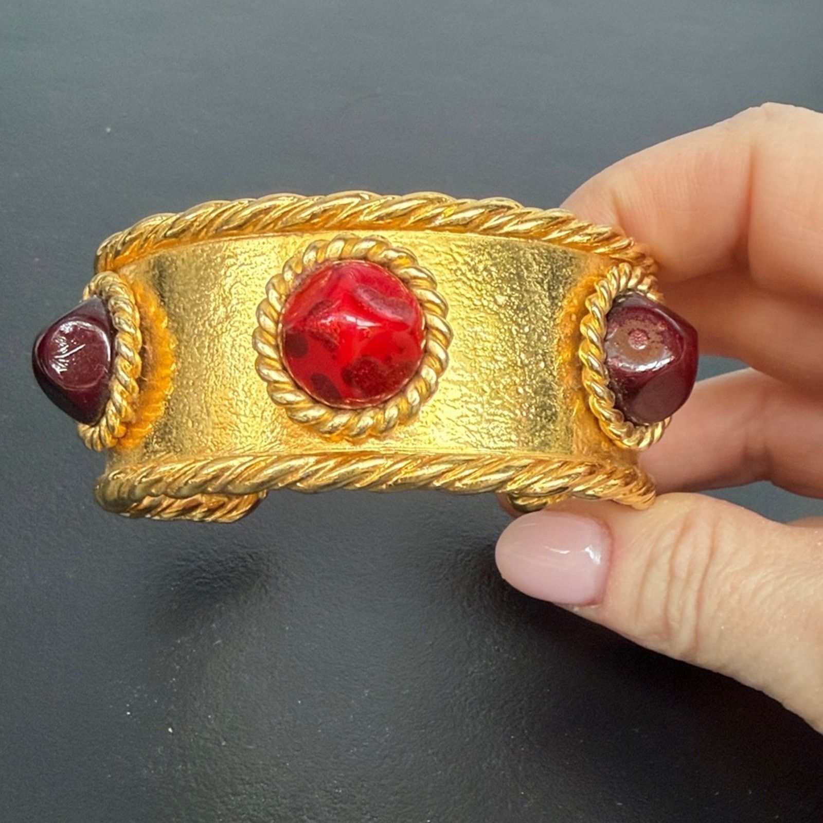 Vintage Stunning vintage Gold plated stones Bracelet Size ONE SIZE - 1 Preview