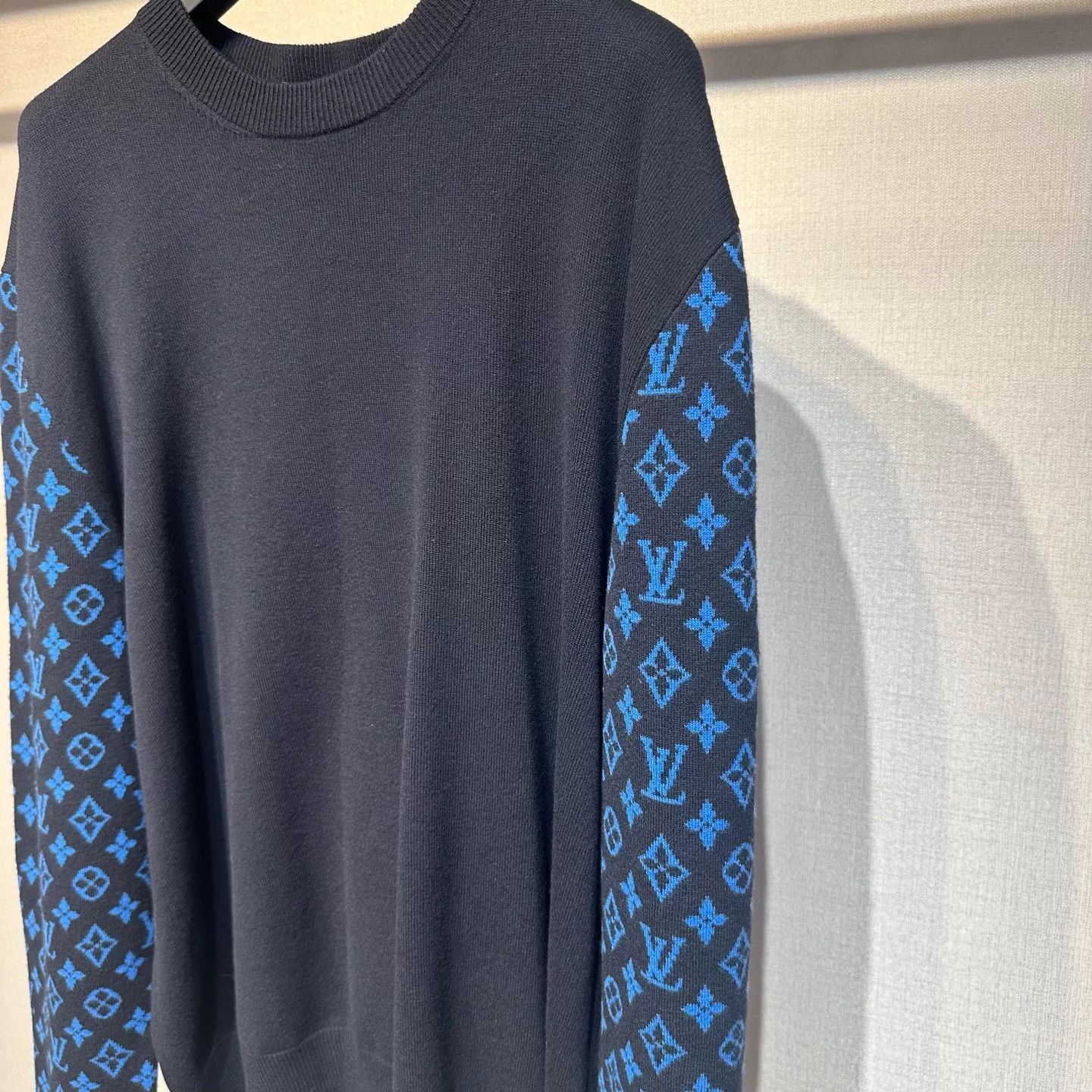 Louis Vuitton LV Monogram black blue cblk crewneck sweater L NWT Size US L / EU 52-54 / 3 - 2 Thumbnail