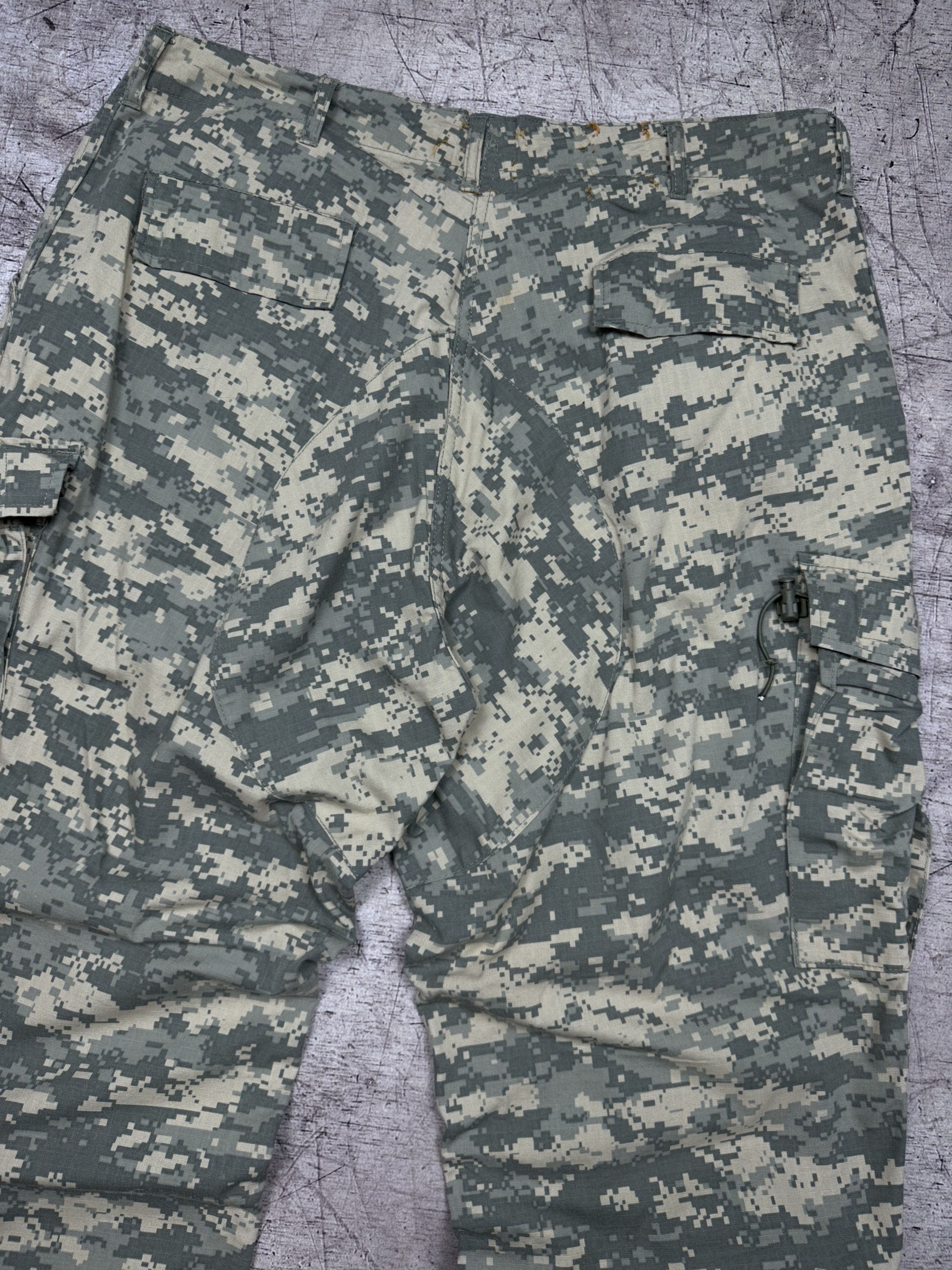 20471120 Vintage Military Camo Cargo Military Pants Y2K Baggy Size US 36 / EU 52 - 7 Thumbnail