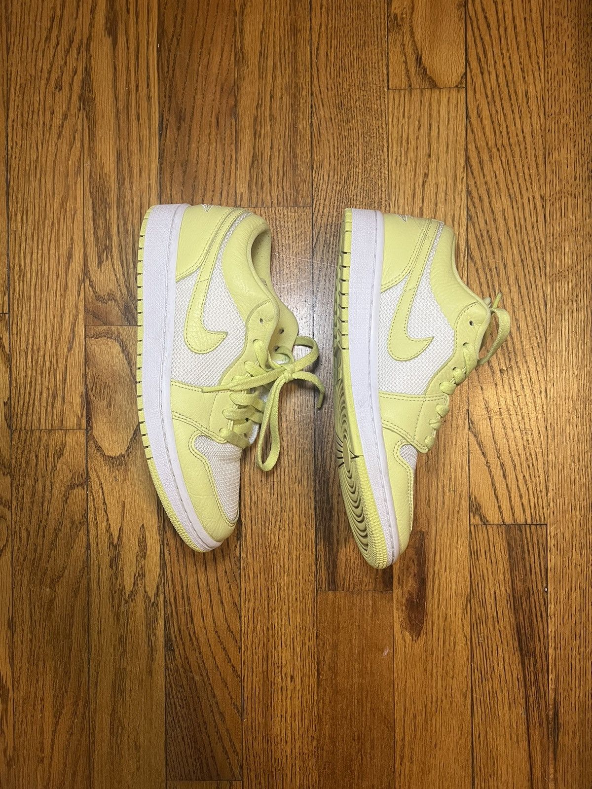 nike jordan 1 limelight