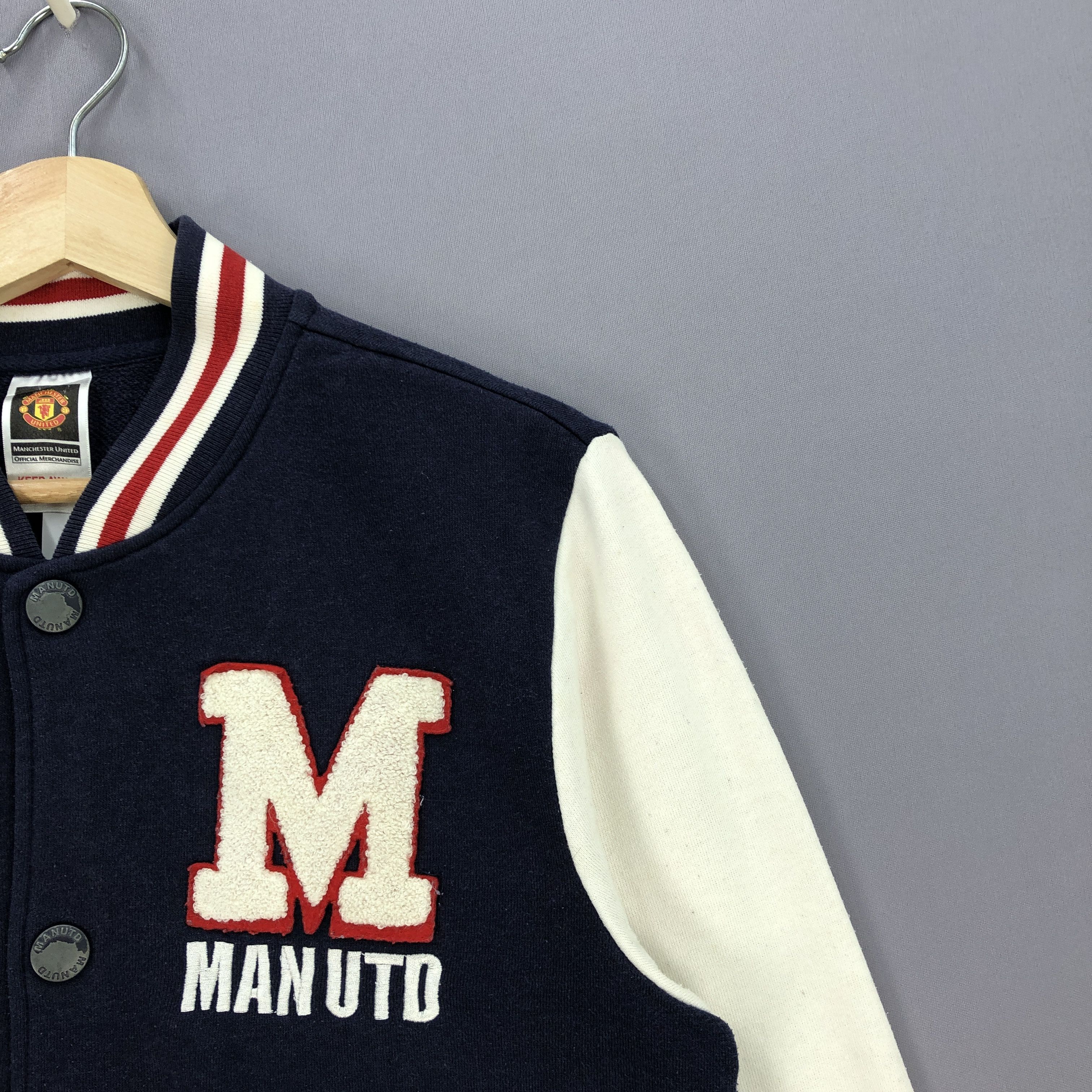 Vintage Vintage Manchester United Varsity Sweater Sweatshirt Size US M / EU 48-50 / 2 - 5 Thumbnail