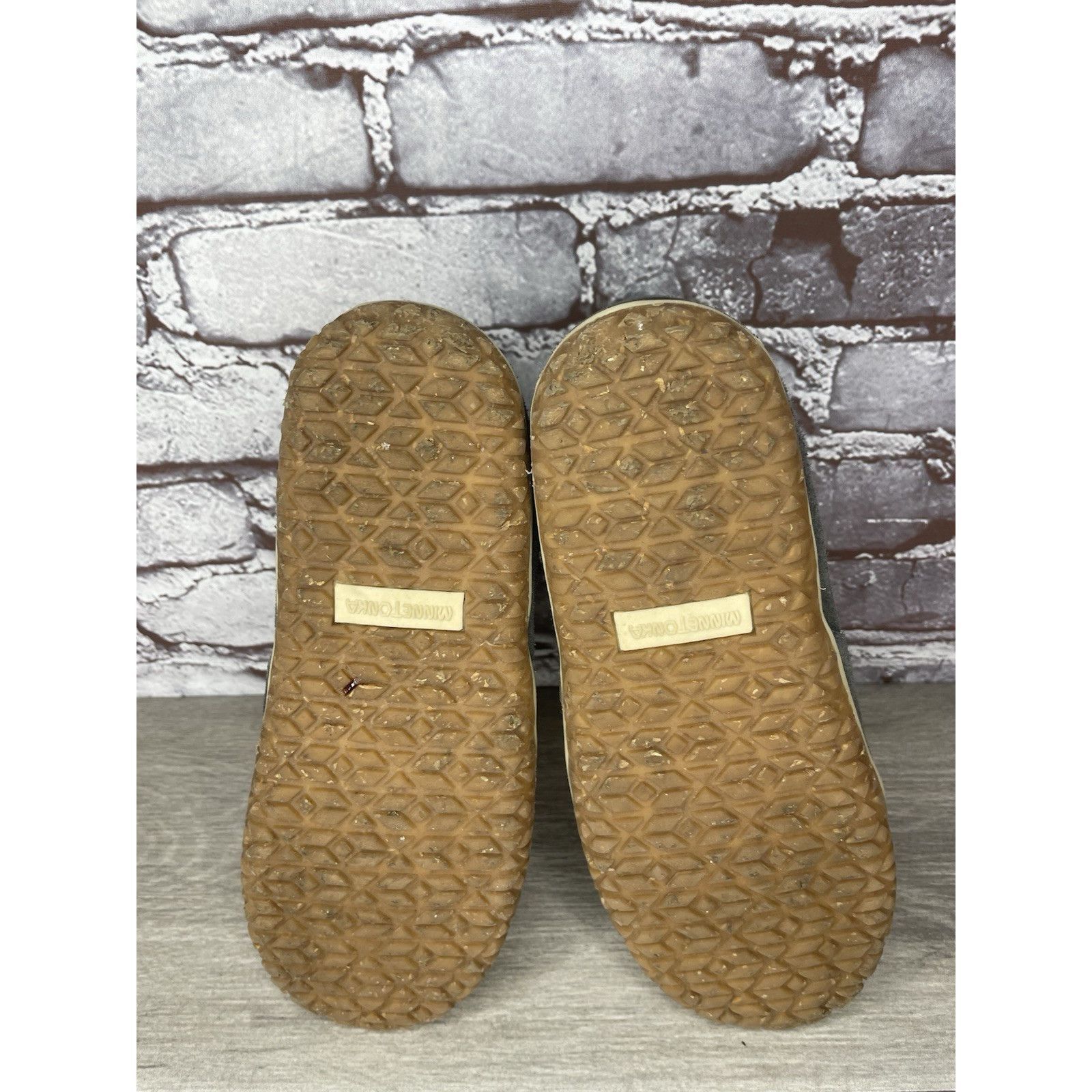 Minnetonka Minnetonka Tucson Gray Suede Southwestern Fur Lined Booties Size US 7 / IT 37 - 8 Thumbnail