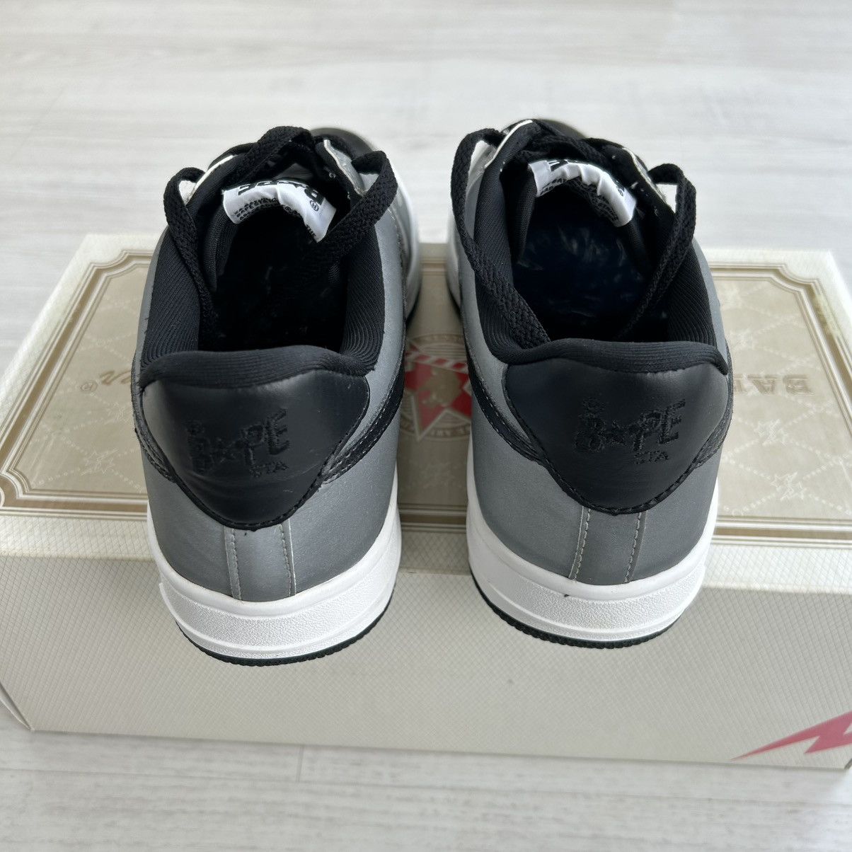 Bape VERY RARE OG 2003 A BATHING APE REFLECTIVE BAPESTA Size US 9.5 / EU 42-43 - 3 Thumbnail