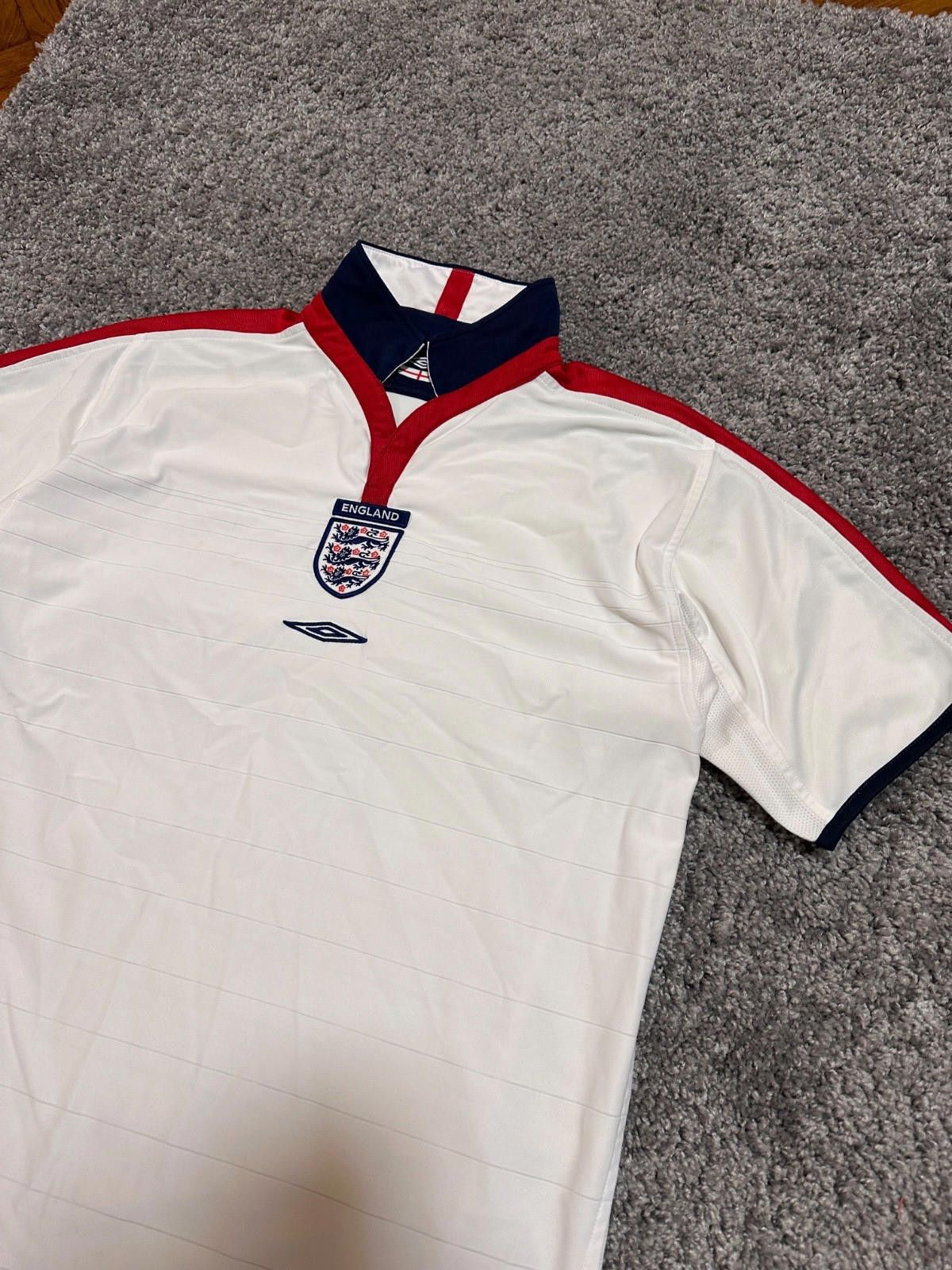 Umbro ENGLAND 2003 2005 HOME FOOTBALL SHIRT SOCCER JERSEY UMBRO L Size US L / EU 52-54 / 3 - 3 Thumbnail