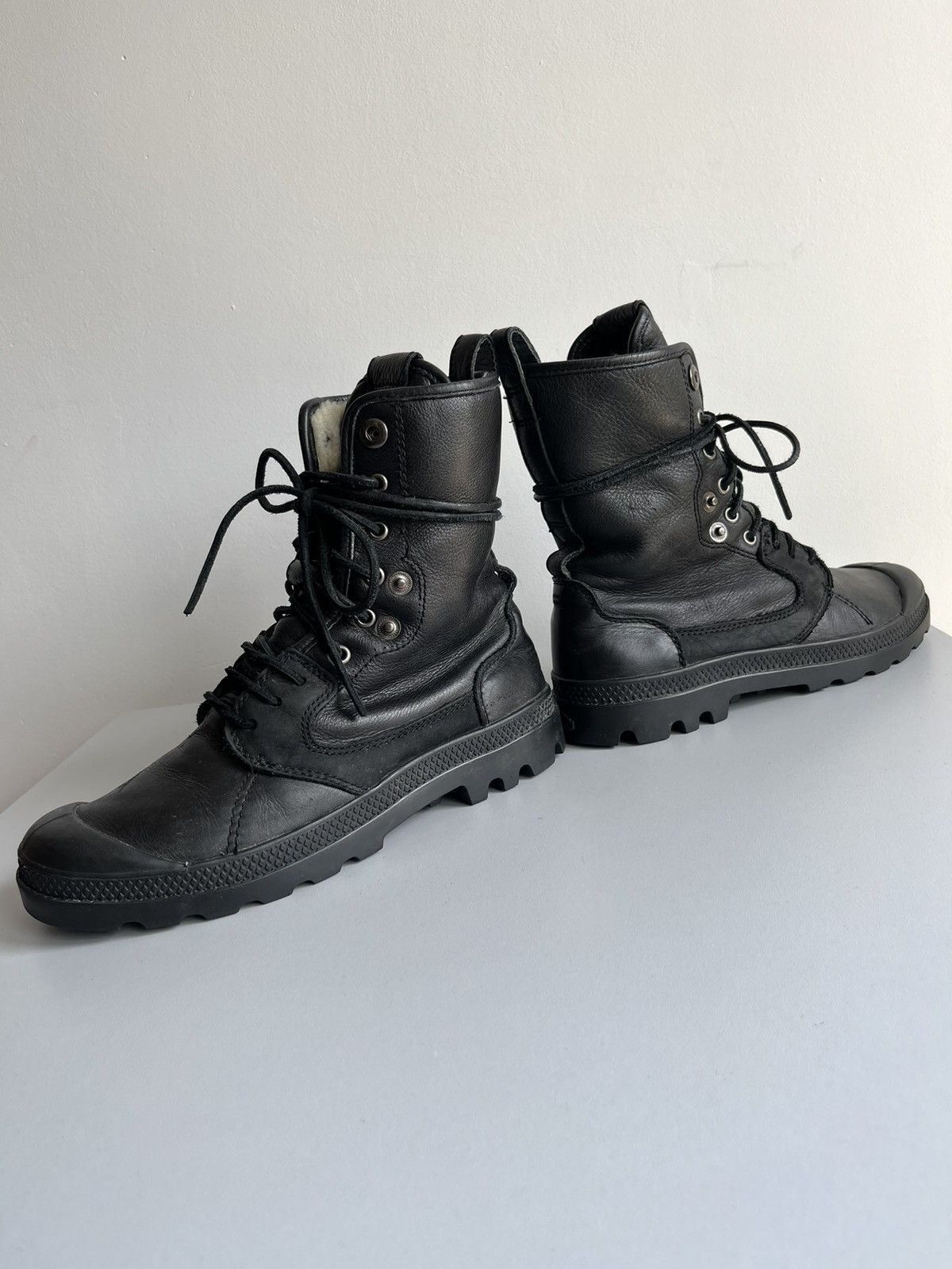 Neil Barrett Neil Barrett x Palladium AW11 shearling leather combat boots Size US 8 / EU 41 - 6 Thumbnail