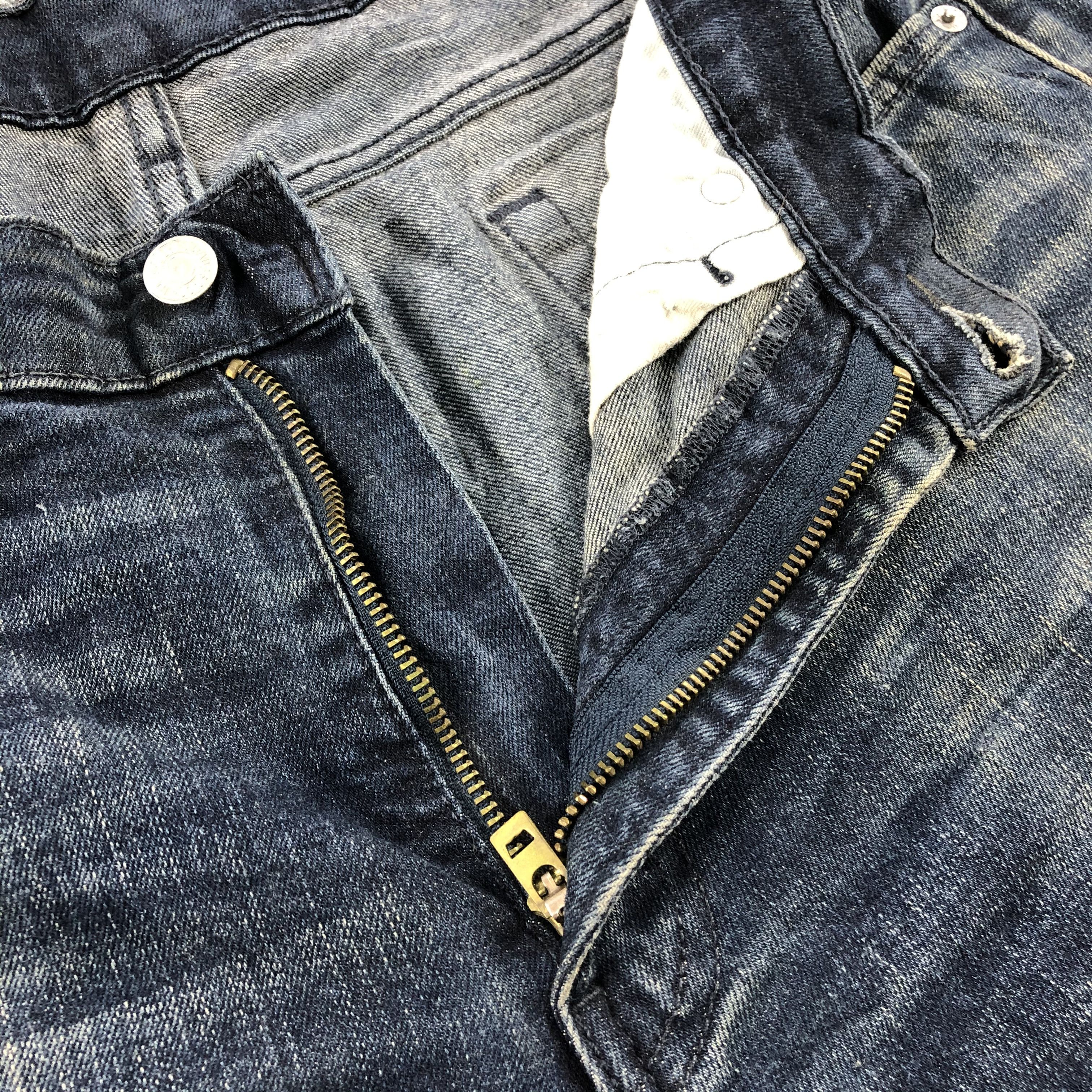 Levi's Rusty Vintage Levis 514 Jeans Distressed Denim-J1085 Size US 35 - 9 Thumbnail