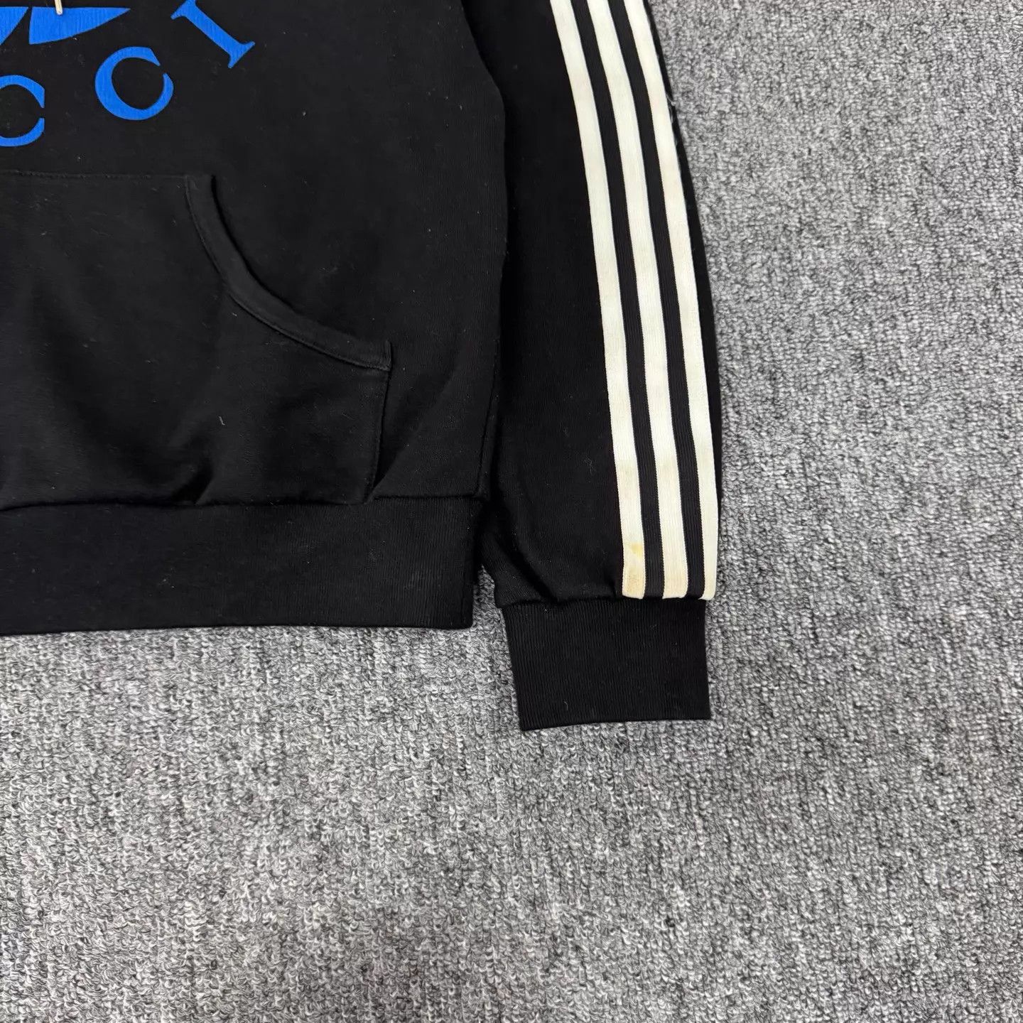 Gucci Gucci × adidas Big Logo Hoodie XS 99 New Size XS / US 0-2 / IT 36-38 - 3 Thumbnail
