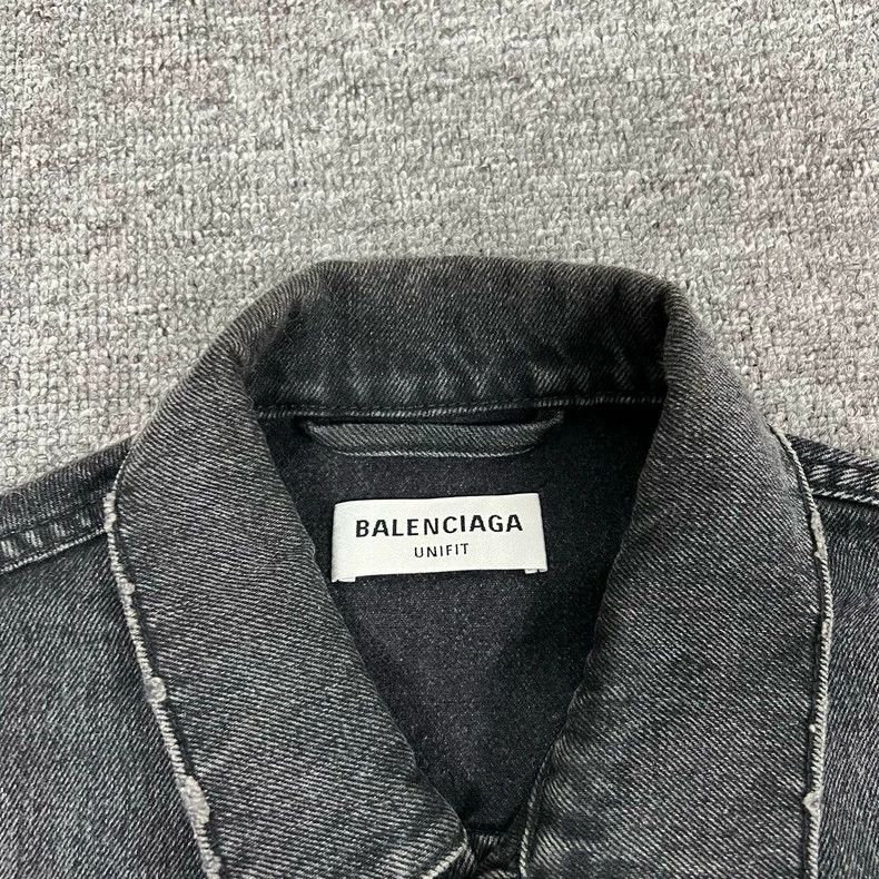 Balenciaga Balenciaga Wash jeans coat limited to the Year of the Tige Size US XS / EU 42 / 0 - 7 Thumbnail