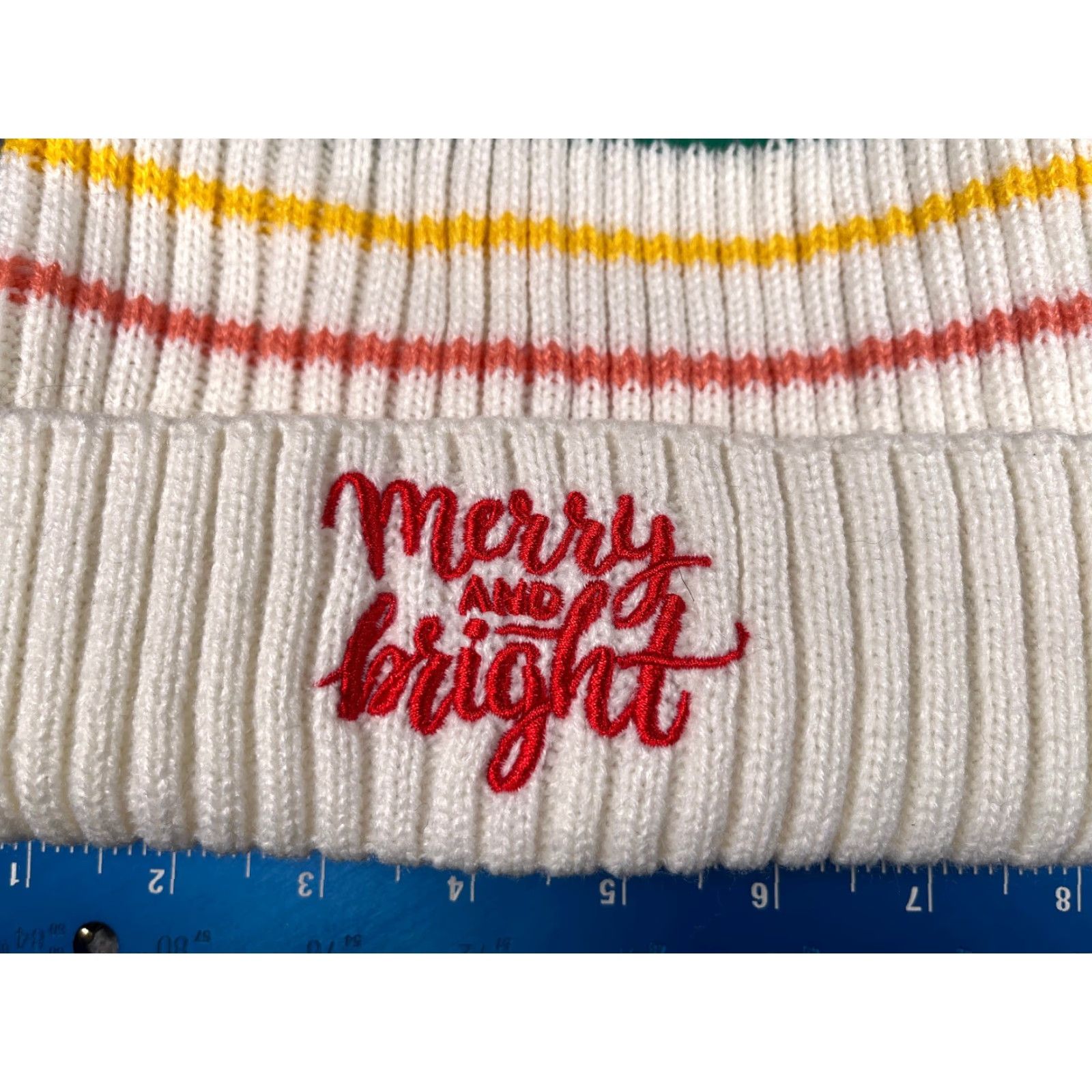 Vintage Top Drawer White Striped Beanie Women One Size Knit Acrylic Pom Outdoor Ski Size ONE SIZE - 2 Thumbnail
