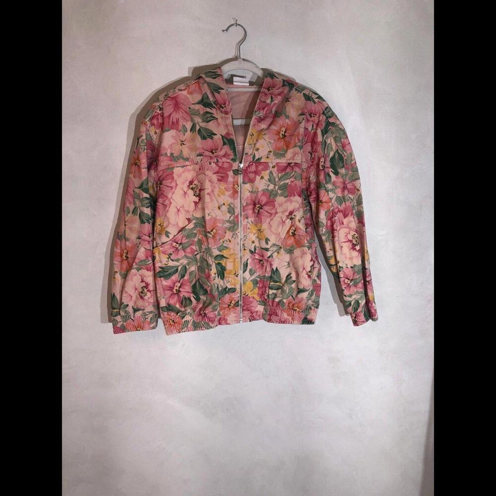 Urban Outfitters Jacket Floral denim hooded zip up jacket BDG Size M / US 6-8 / IT 42-44 - 2 Thumbnail