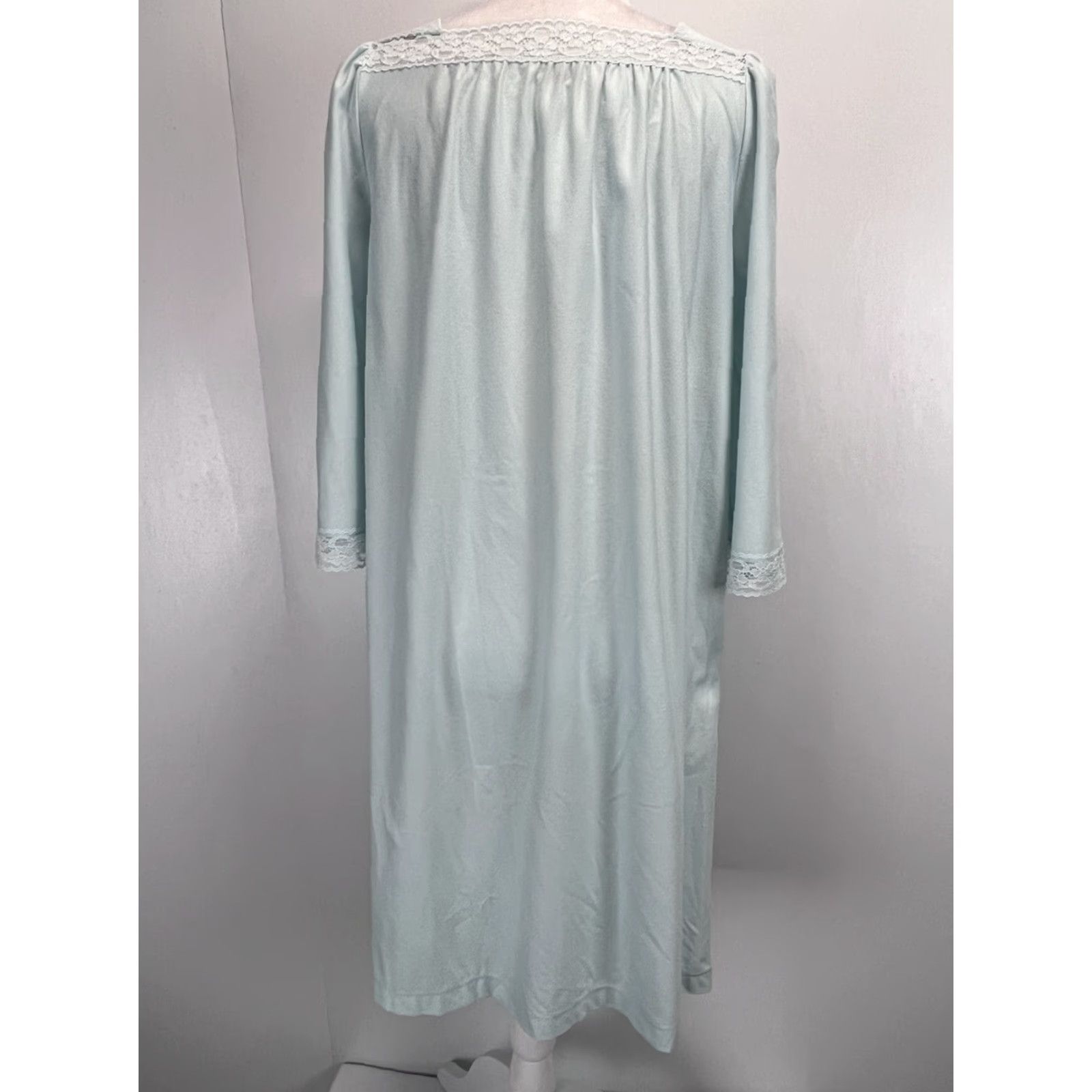 Vintage VINTAGE Vanity Fair Nightgown S Blue Nylon Lace Trim 1970s Made USA Womens, Small, 100% Nylon Underlay Size ONE SIZE - 3 Thumbnail