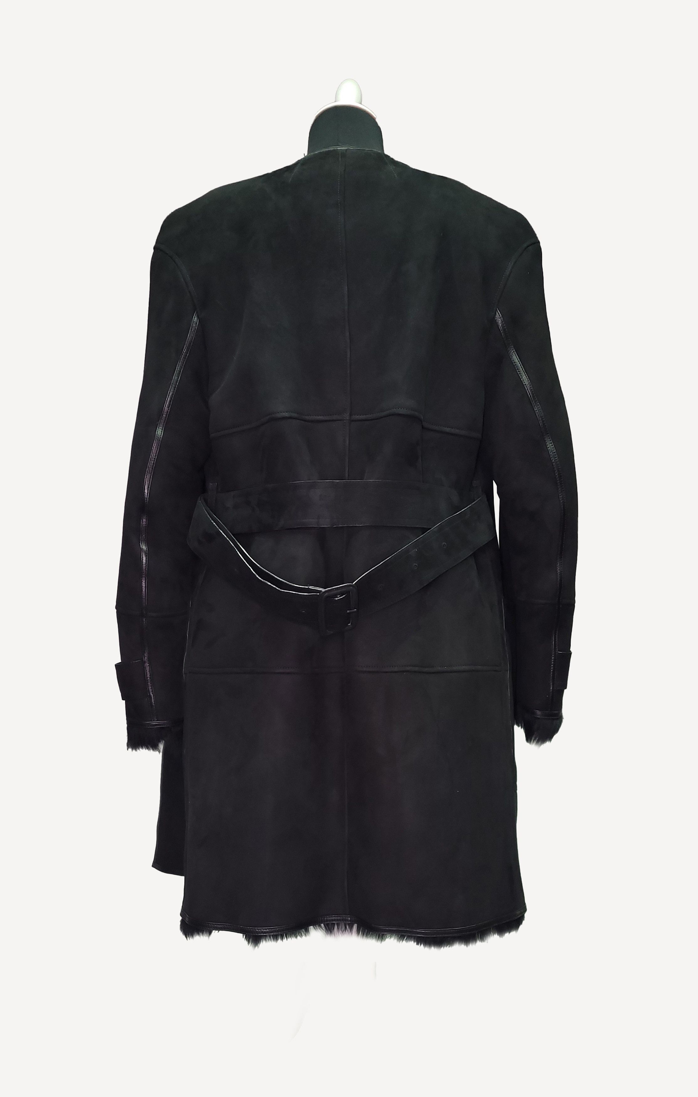 Burberry BURBERRY LONDON _ HELMINGTON WRAP _FUR_ LAMB SHEARLING Size M / US 6-8 / IT 42-44 - 3 Thumbnail