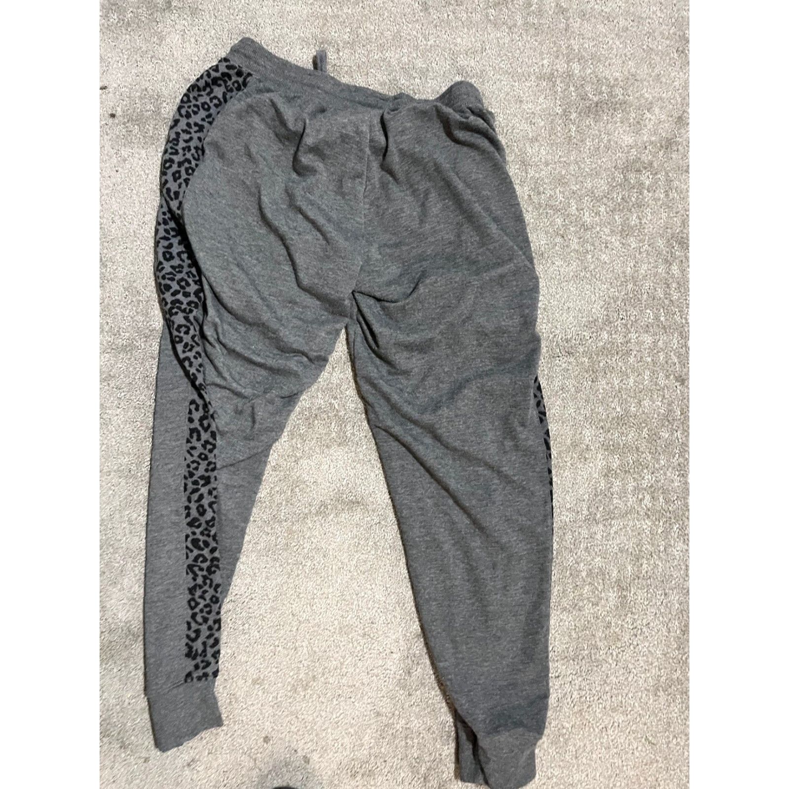 Splendid Splendid Women's Jogger Pants Gray Black Cheetah Striped Sides Small Relaxed Drawstring Pockets Inseam 26 in Size 28" / US 6 / IT 42 - 3 Thumbnail