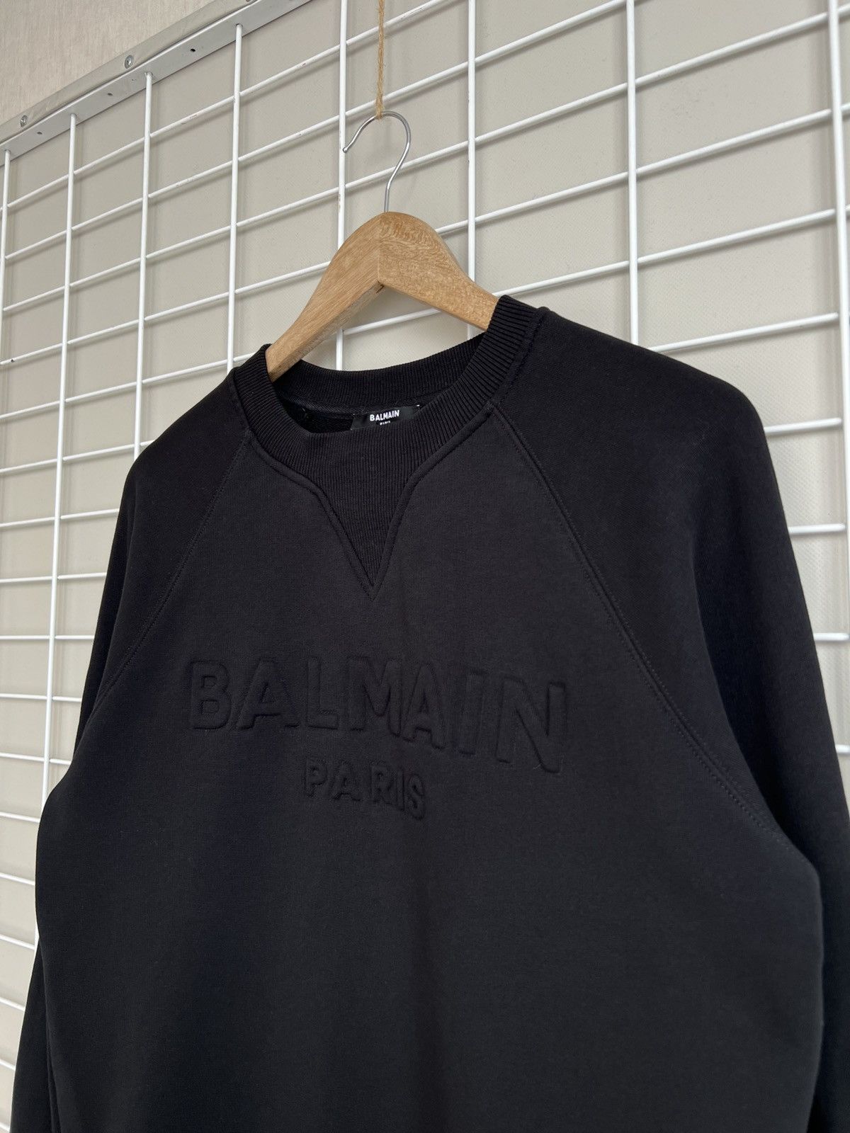 Balmain Balmain Embossed Sweatshirt Mens Size S Black Luxury Sweater Size US S / EU 44-46 / 1 - 4 Thumbnail