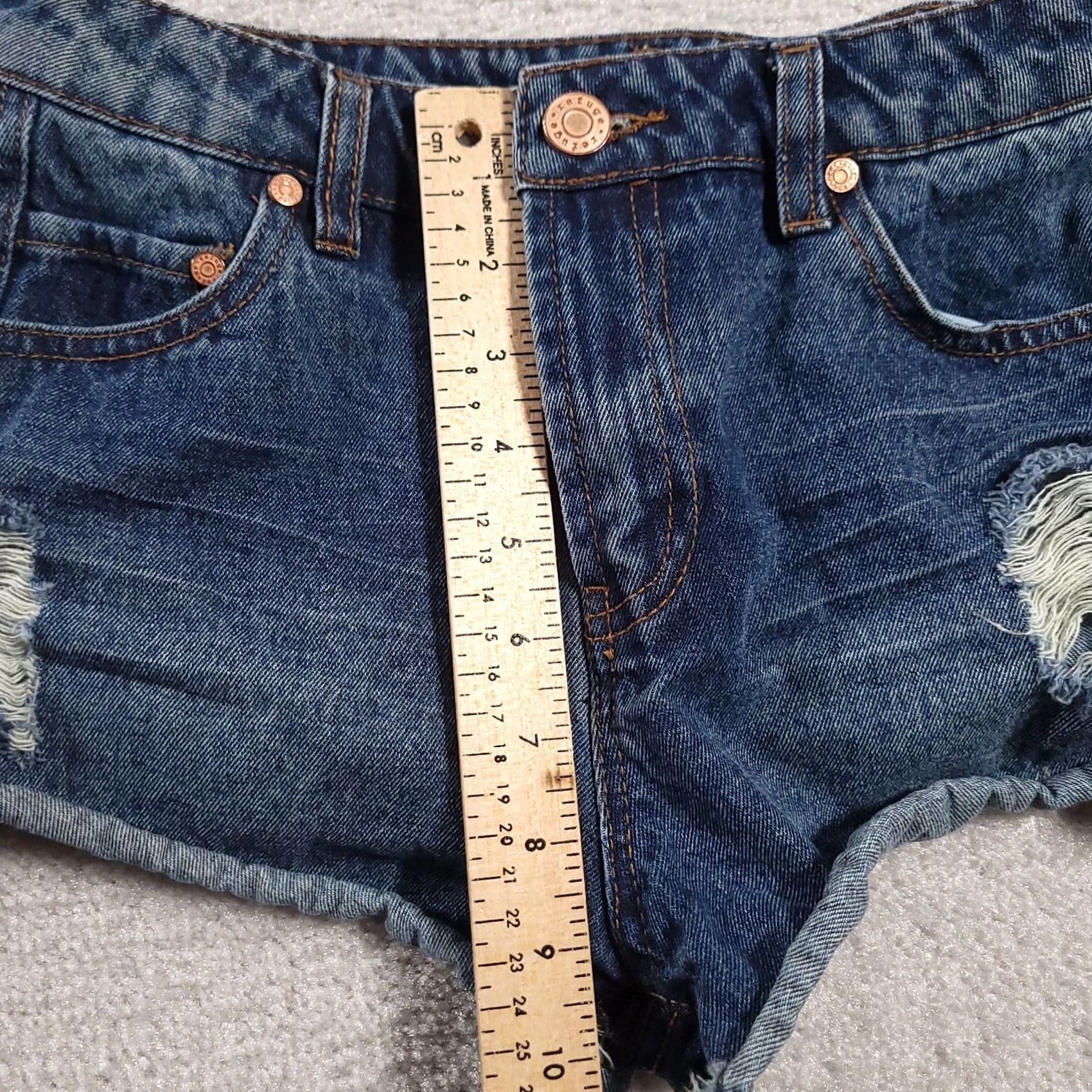 Denime Refuge Shorts Womens Size 2 Blue Denim Cut Off Distressed Hot Pants Shirt? Size 26" / US 2 / IT 38 - 6 Thumbnail