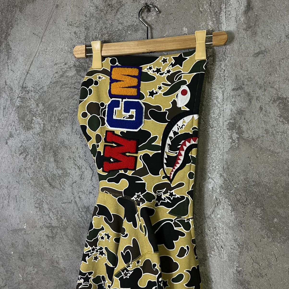 Bape A Bathing Ape Psyche Camo Shark Hoodie - 2021 - Yellow/Multi Size US S / EU 44-46 / 1 - 5 Thumbnail