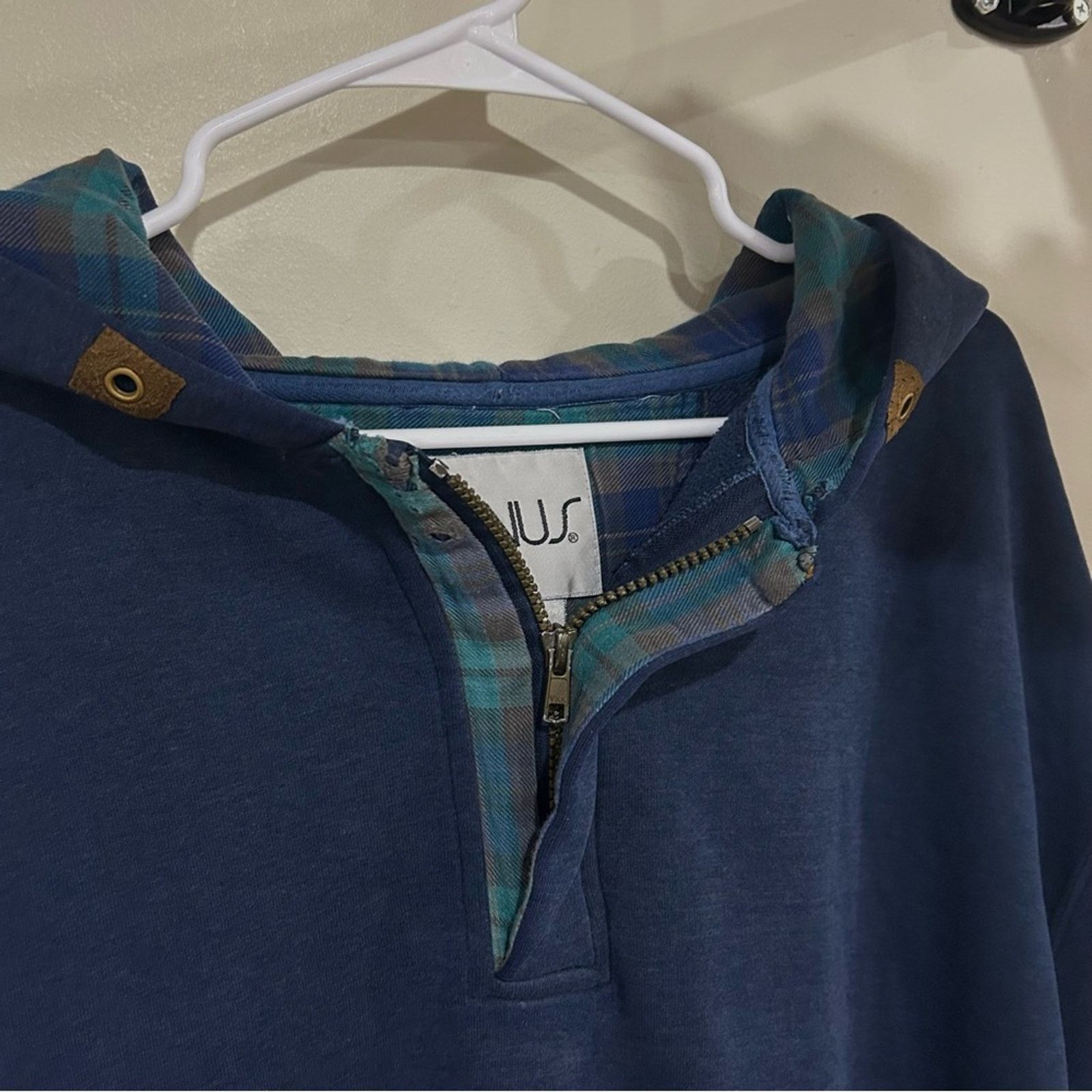 Other Vintage U Of Wisconsin Eau Claire Sweatshirt Size US XL / EU 56 / 4 - 3 Thumbnail