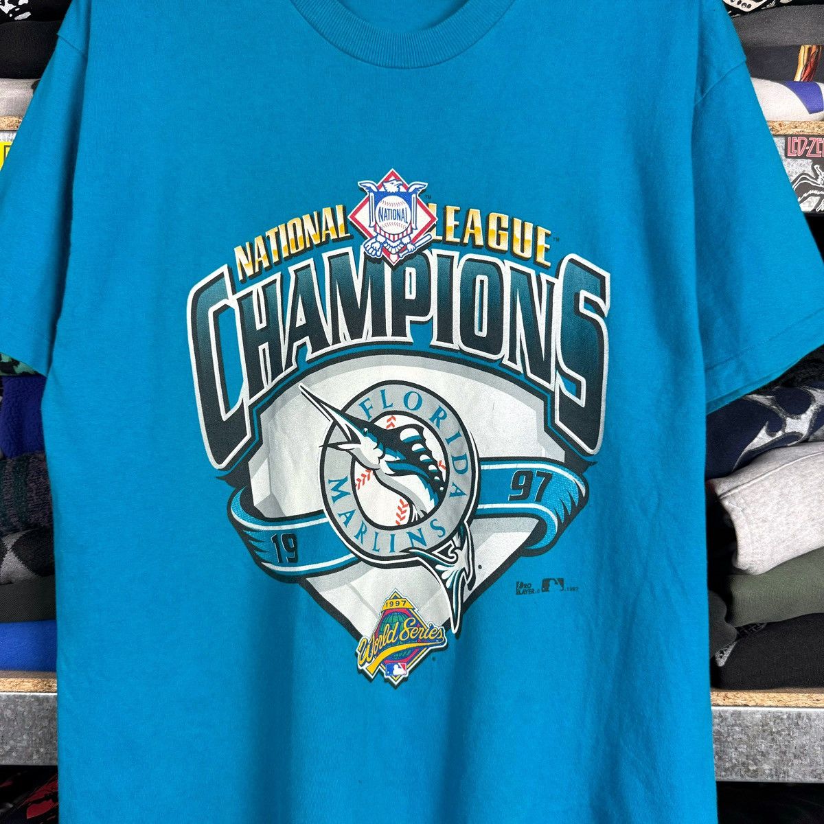 MLB × Pro Player × Vintage VINTAGE 1997 FLORIDA MARLINES WORLD SERIES CHAMPIONS T-SHIRT Size US L / EU 52-54 / 3 - 2 Thumbnail