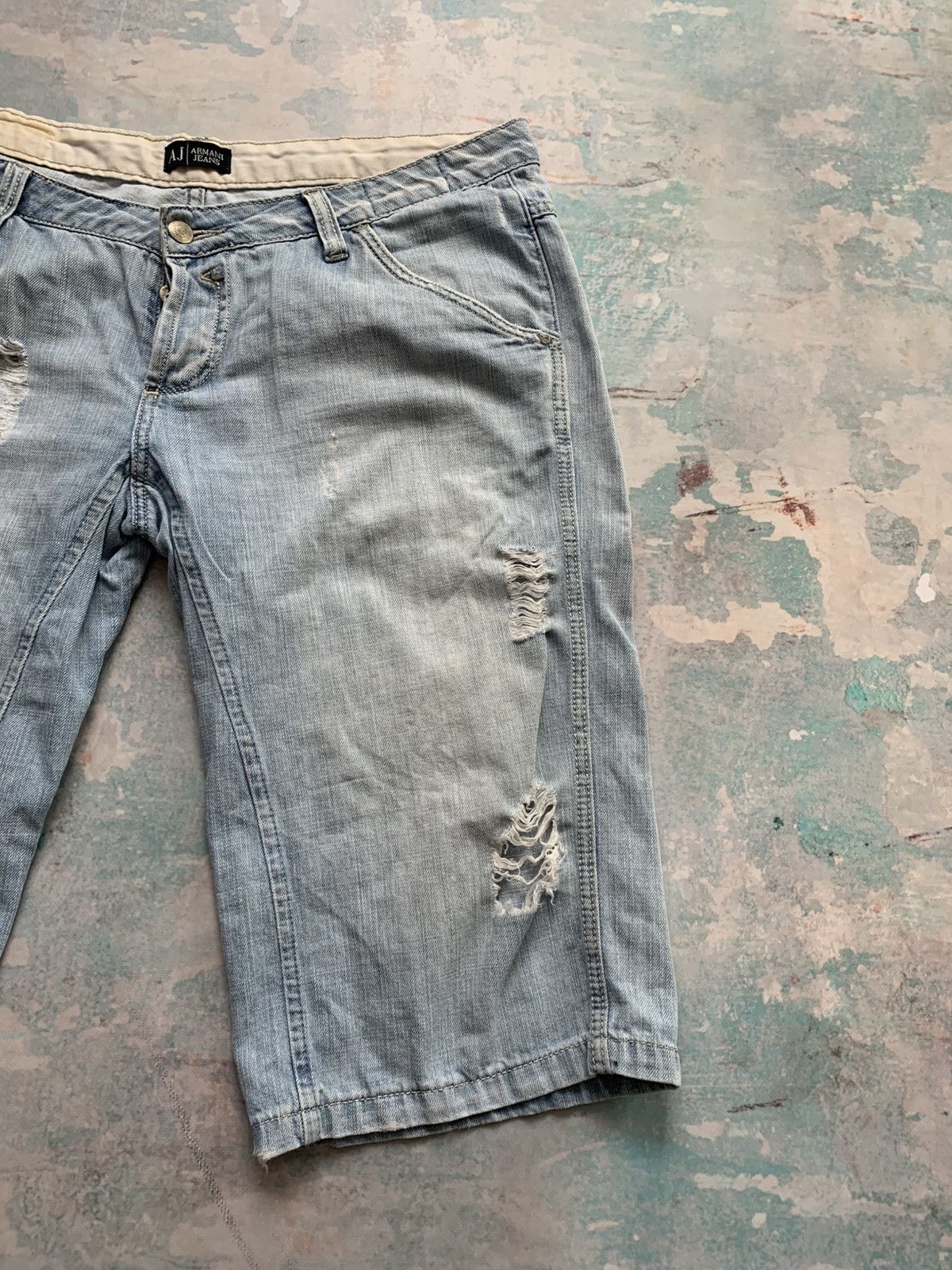 Armani Armani Y2K Distressed Denim Shorts Hype 2000s Destroyed Rare Size US 36 / EU 52 - 2 Thumbnail