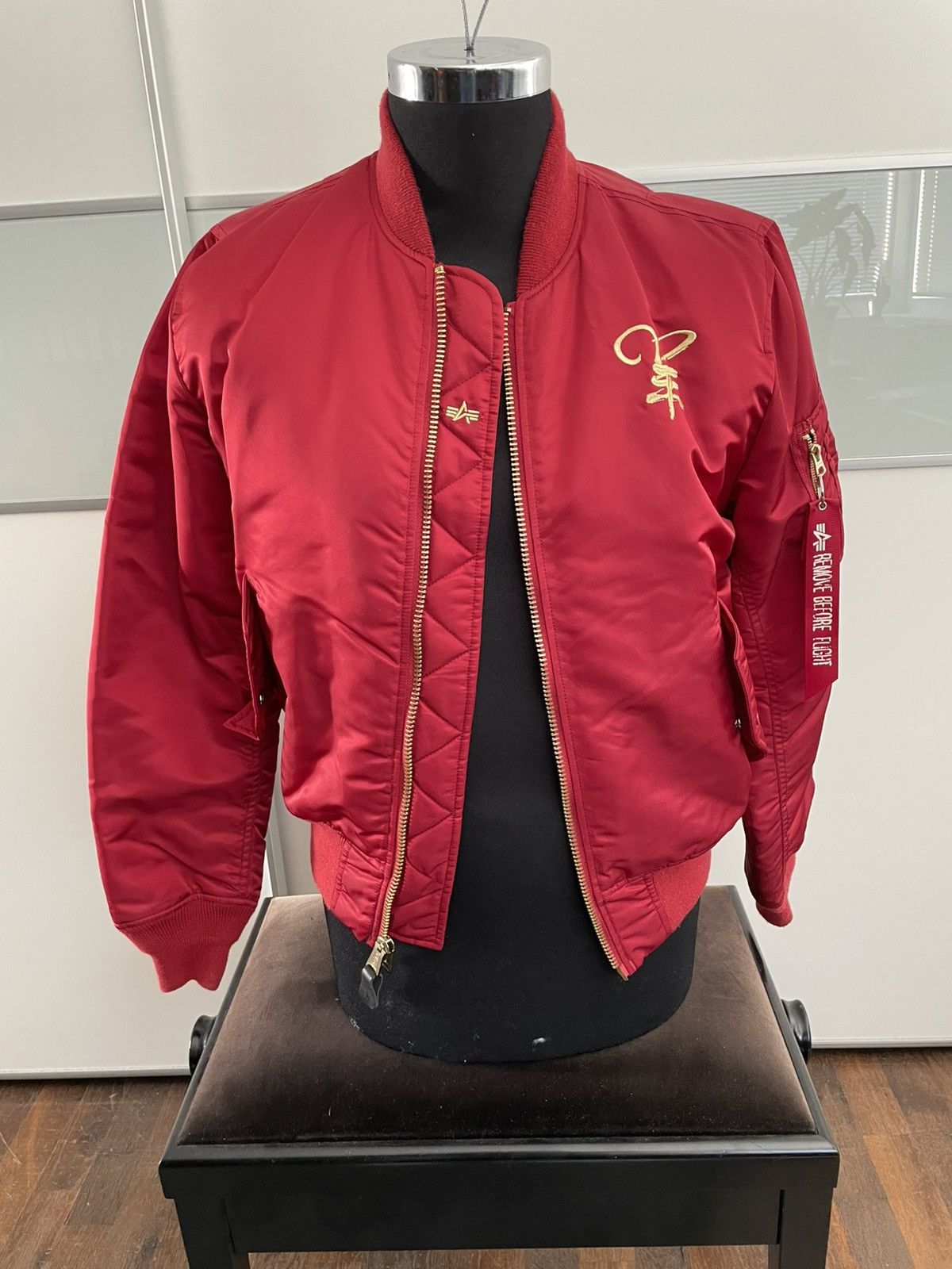 Alpha Industries MA-1 Year of the Goose 2015 very rare Size US M / EU 48-50 / 2 - 10 Thumbnail