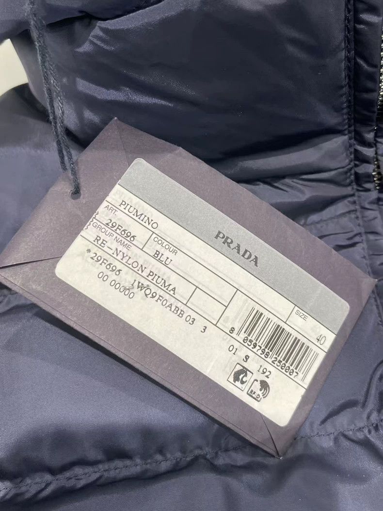 Prada Prada Metal triangle long down jacket 2501-Nextarrow Size US XXS / EU 40 - 8 Thumbnail