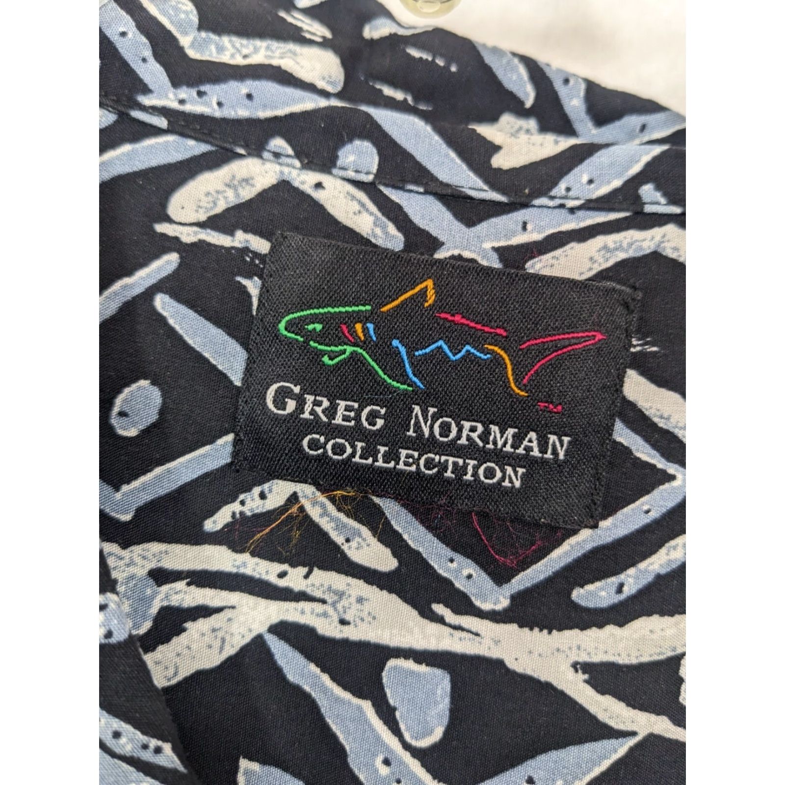 Vintage Greg Norman Floral Button-Up Shirt Mens XL Short Sleeve Blue Hawaiian Casual Size US XL / EU 56 / 4 - 3 Thumbnail