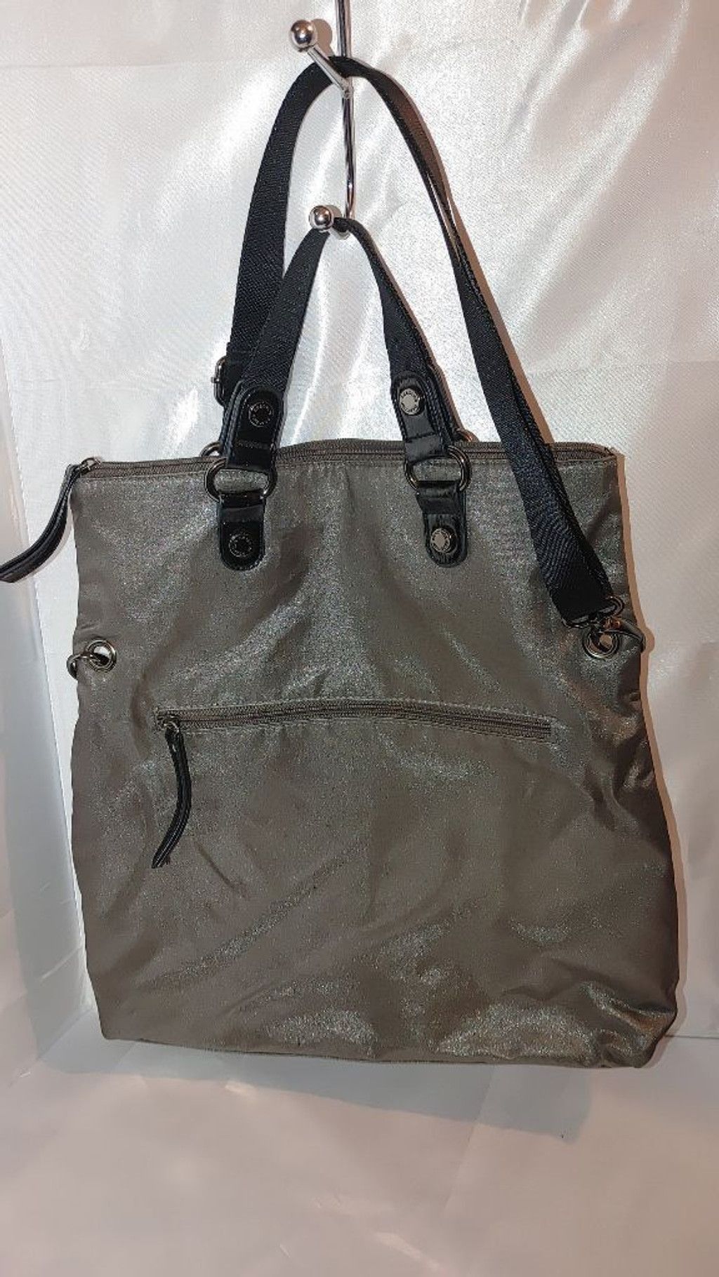 The Unbranded Brand Kenneth Cole Metallic Bag & Wallet Set Size ONE SIZE - 5 Thumbnail
