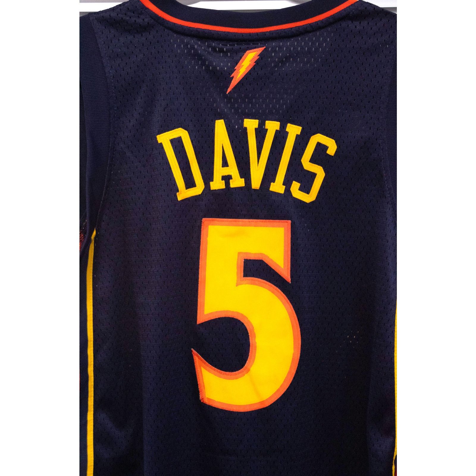 Adidas × NBA Baron DAVIS Golden GS Warriors 2000s Swingman jersey M navy Size US M / EU 48-50 / 2 - 8 Thumbnail