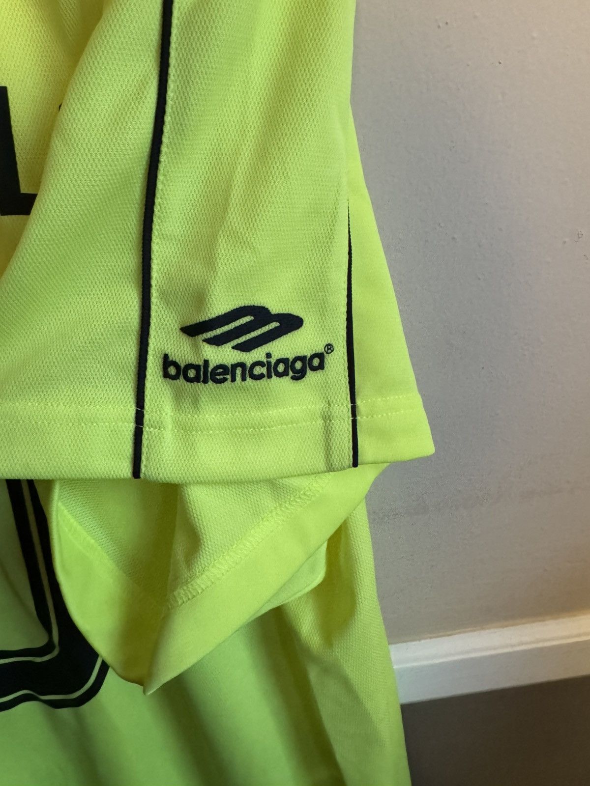 Balenciaga Balenciaga Beverly Hills Soccer Jersey Size US XL / EU 56 / 4 - 3 Thumbnail
