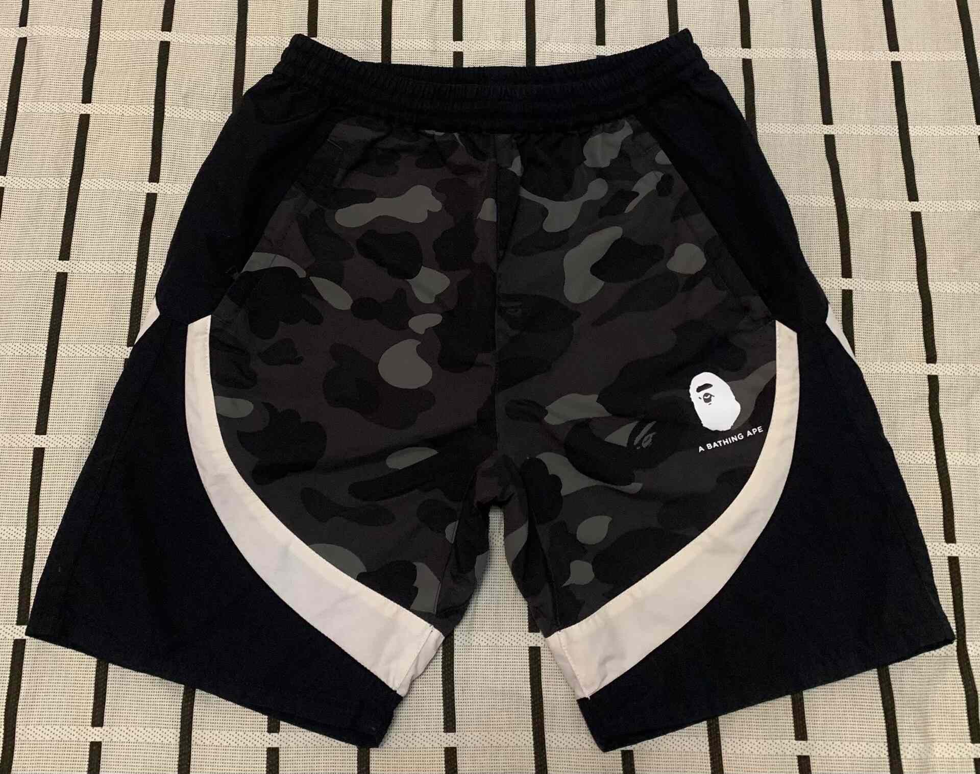 Bape Bape Camo Ape Head Gray Shorts S Men Size US 30 / EU 46 - 1 Thumbnail