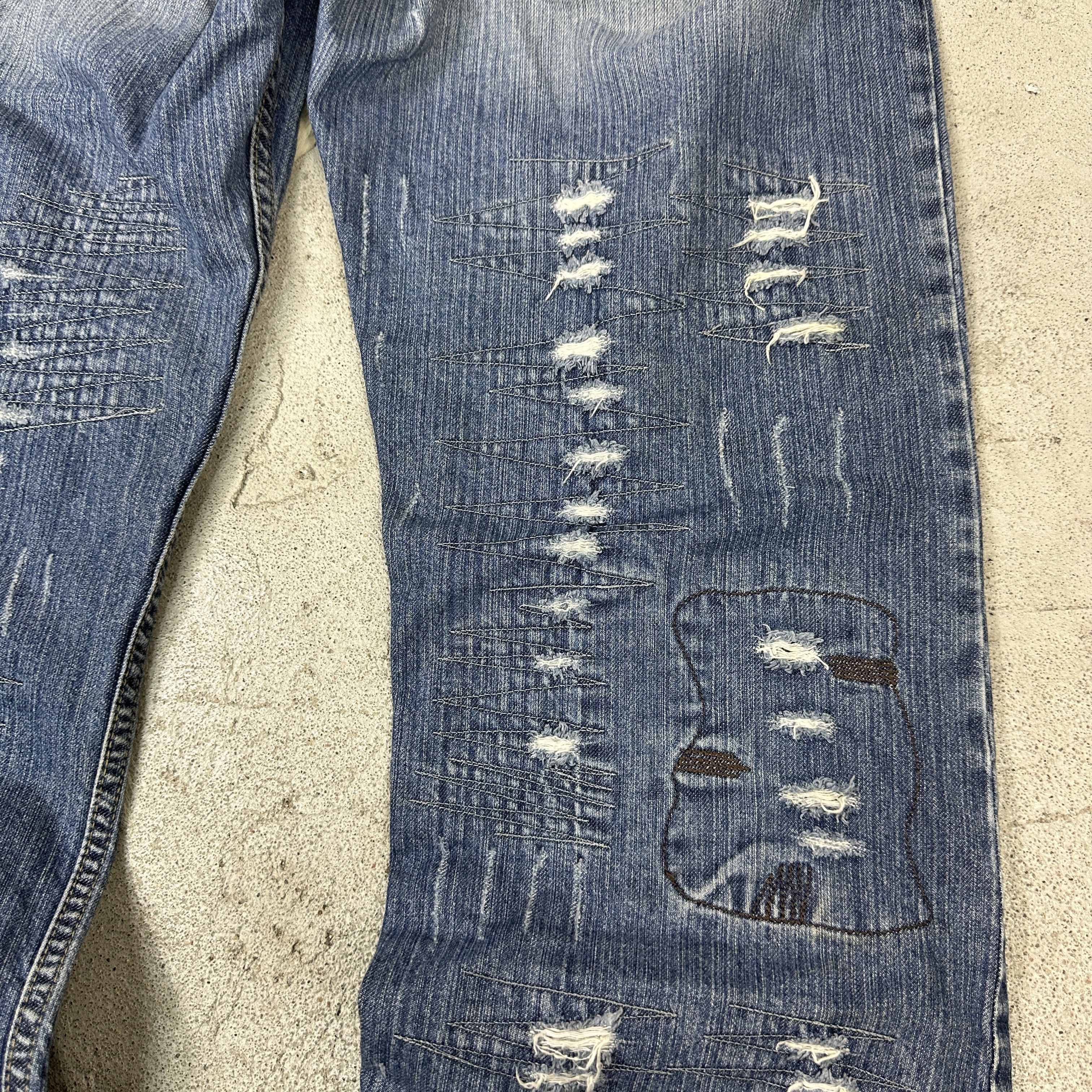 Diesel Vintage Diesel Italy Crazy Distressed Jeans Size US 31 - 2 Thumbnail