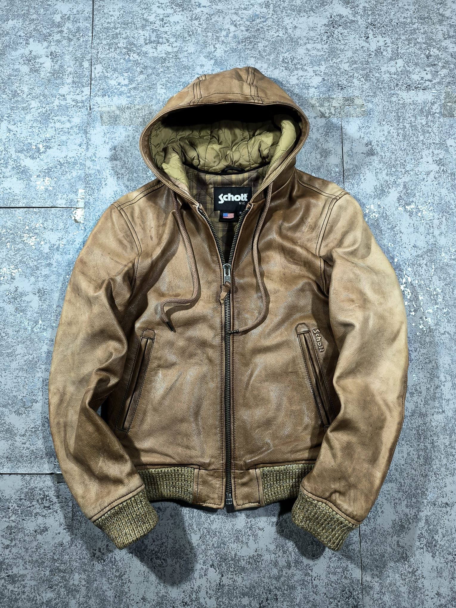 Schott vtg hooded naturally faded schott leather bomber Size US S / EU 44-46 / 1 - 6 Thumbnail