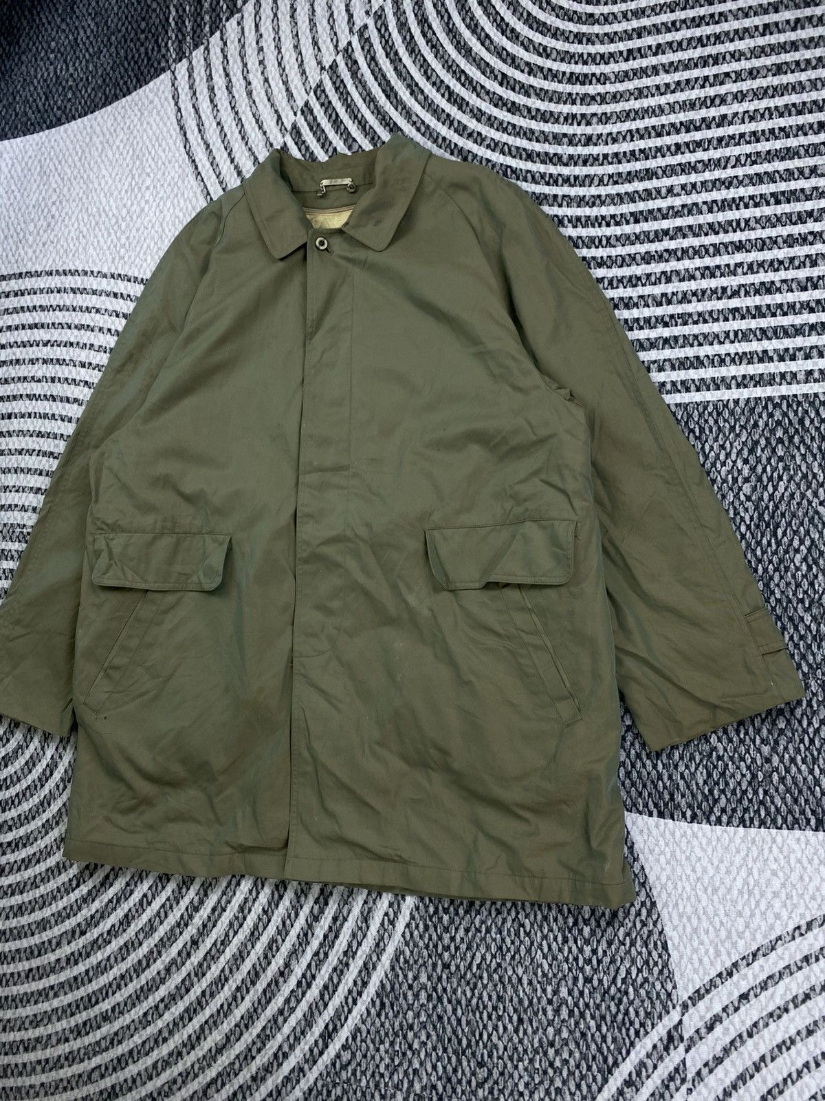 Burberry Vintage Burberry Button Checked Long Jacket Size US L / EU 52-54 / 3 - 4 Thumbnail