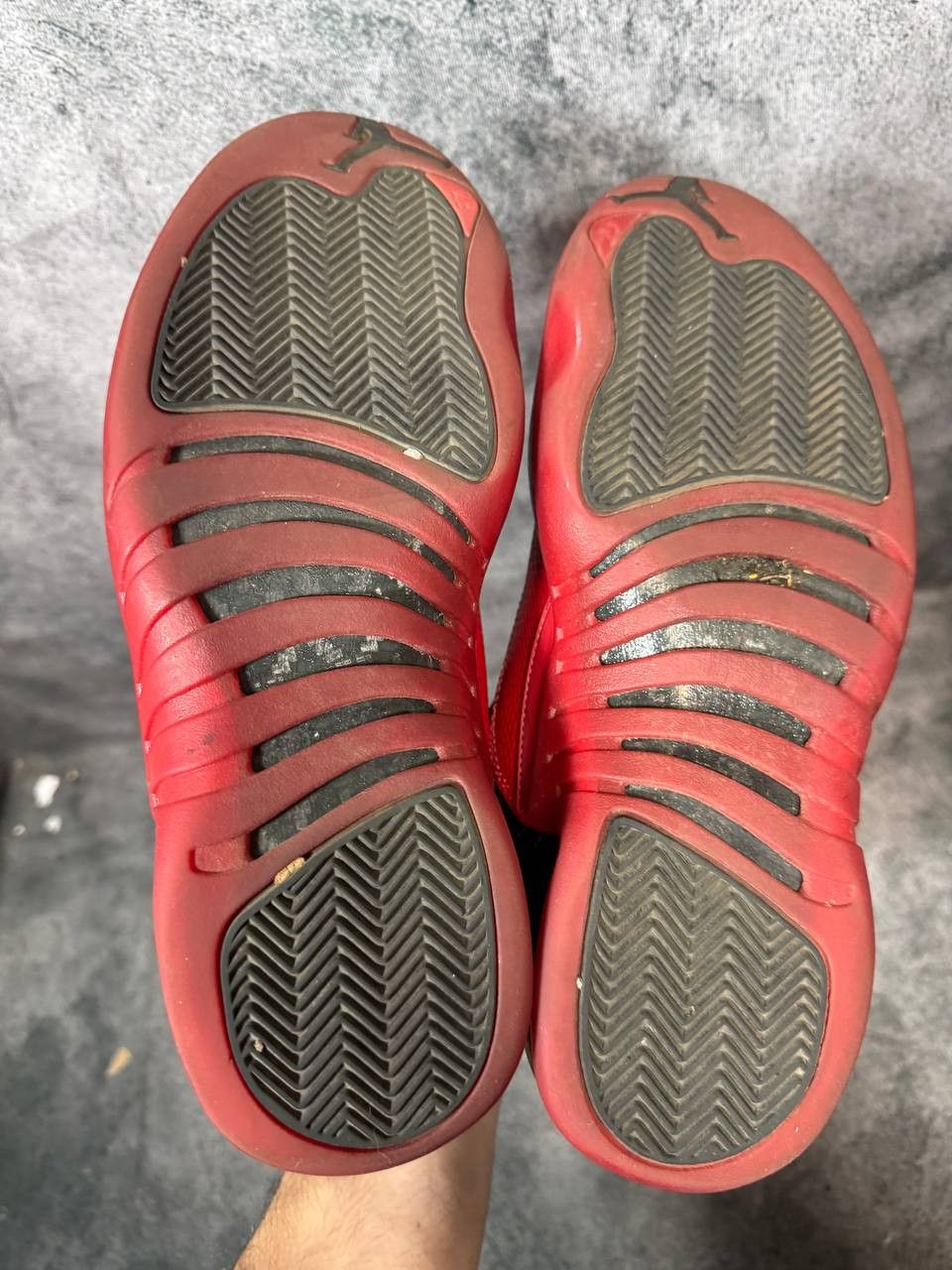 Jordan Brand Size 9 | Jordan 12 Flu Game No Box | Pre-Owned Size US 9 / EU 42 - 8 Thumbnail