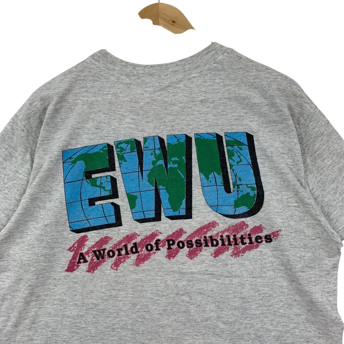 Vintage Vintage 80s EASTERN WASHINGTON UNIVERSITY Ewu Hanes Tshirt Size US L / EU 52-54 / 3 - 2 Thumbnail